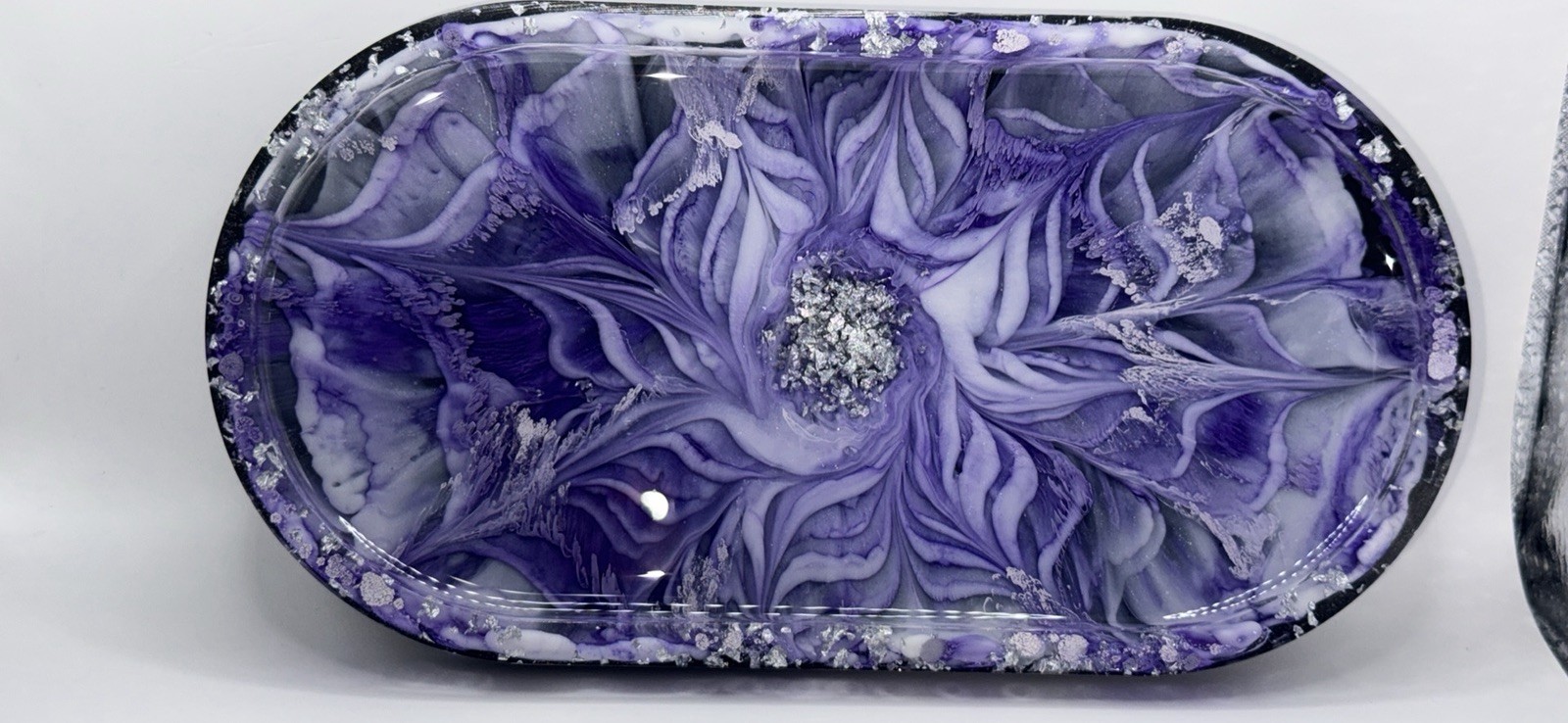 Handmade Epoxy Resin Purple Flower Bloom Large Trinket Tray – Elegant Decor