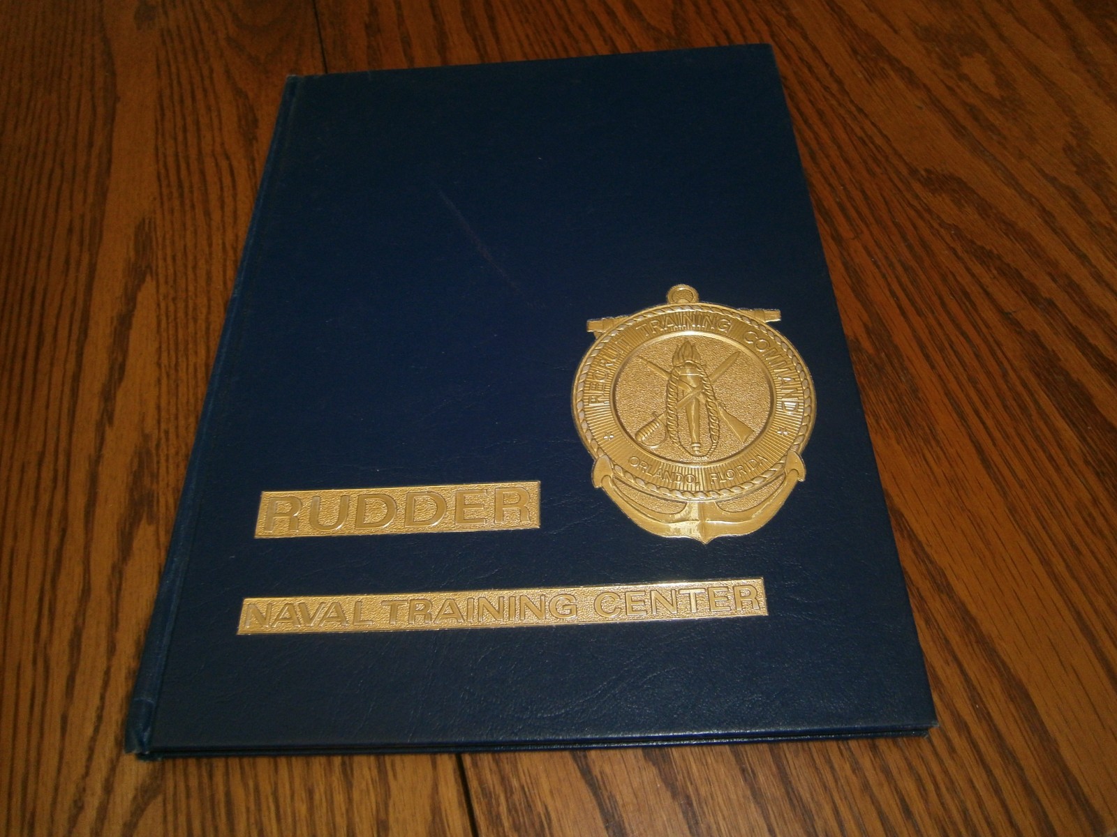 1977 UNITED STATES NAVY RECRUIT TRAINING COMMAND ORLANDO FL YEAR BOOK 210 UNIT