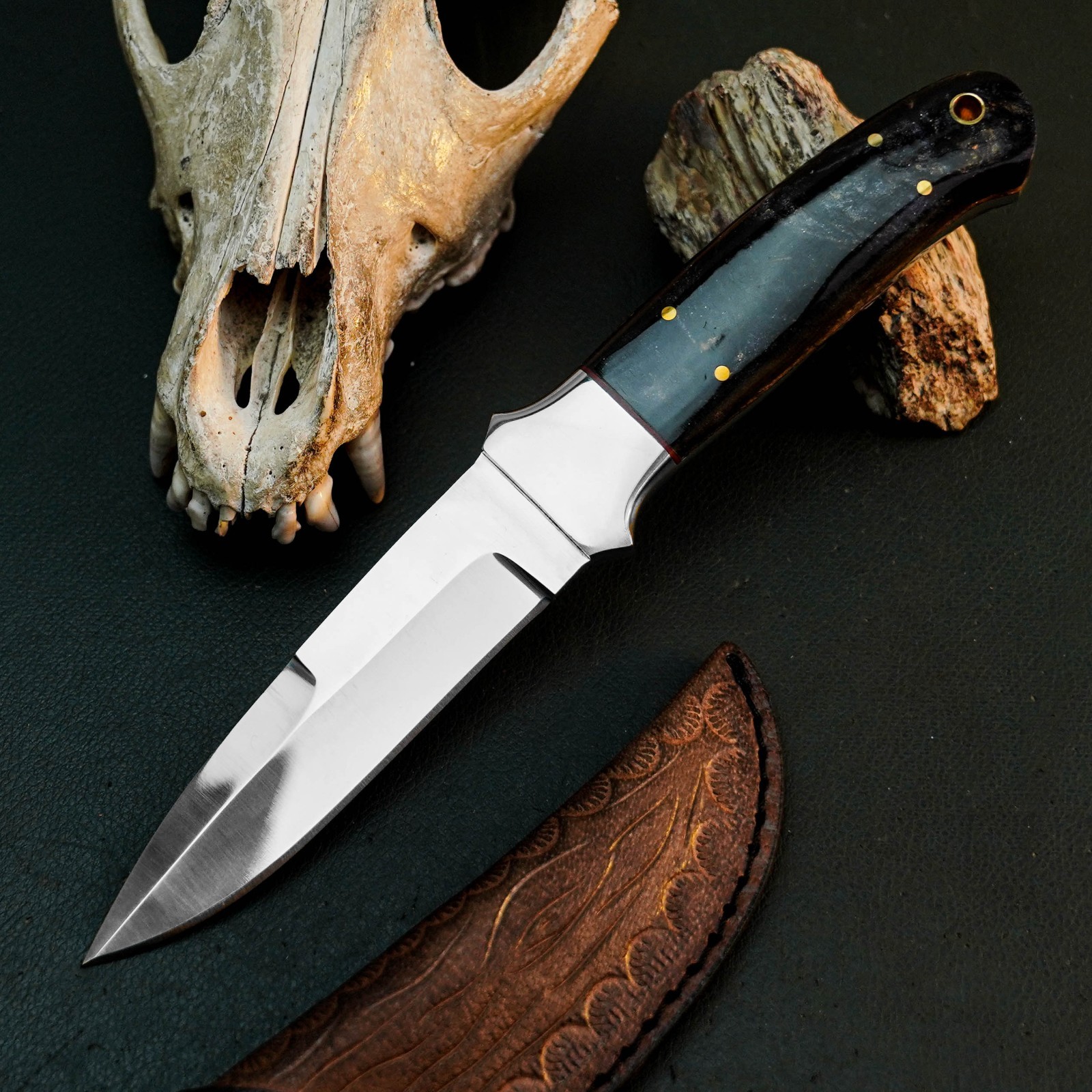 8.8″ D2 Skinning Hunting Knife Handmade Full Tang Resin Handle Leather Sheath