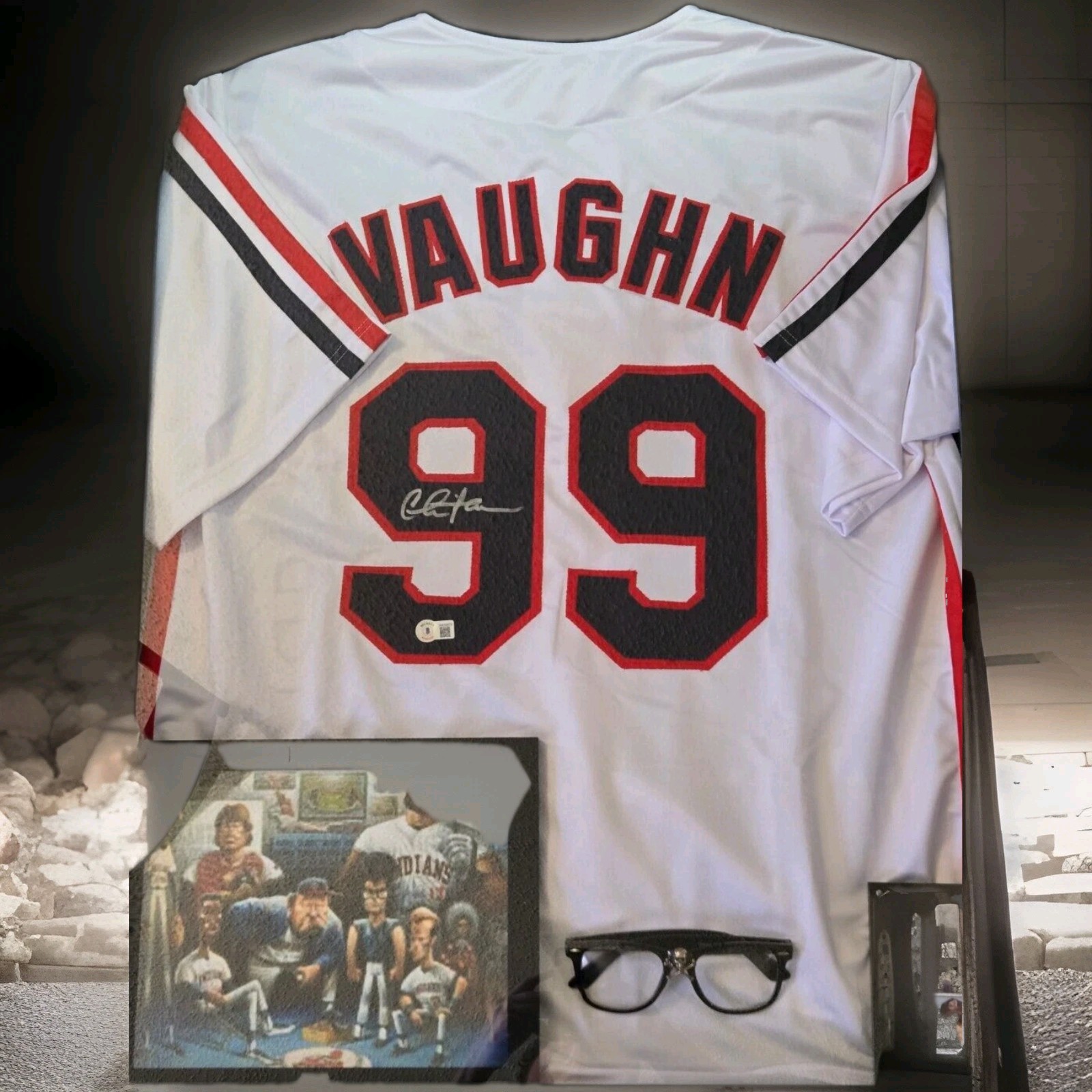 Shawdowbox Ricky “Wild Thing” Vaughn Charlie Sheen Autographed Jersey Glasses