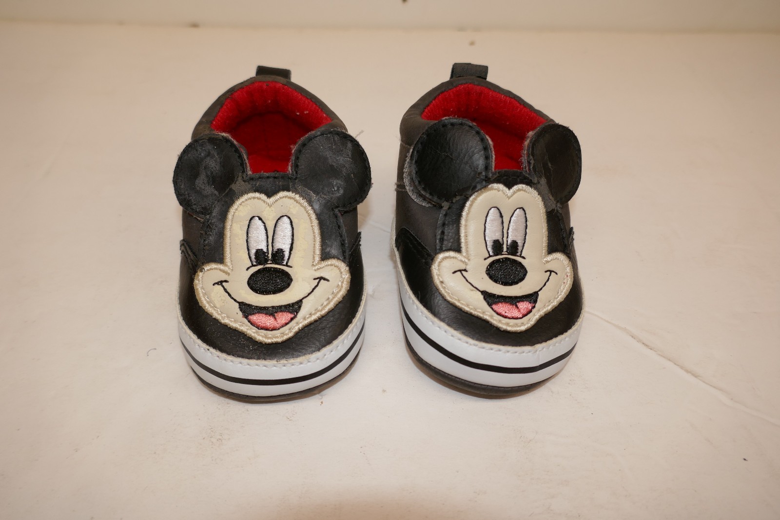 Vintage 3 to 6 months Disney Baby Mickey Mouse Shoes Preowned