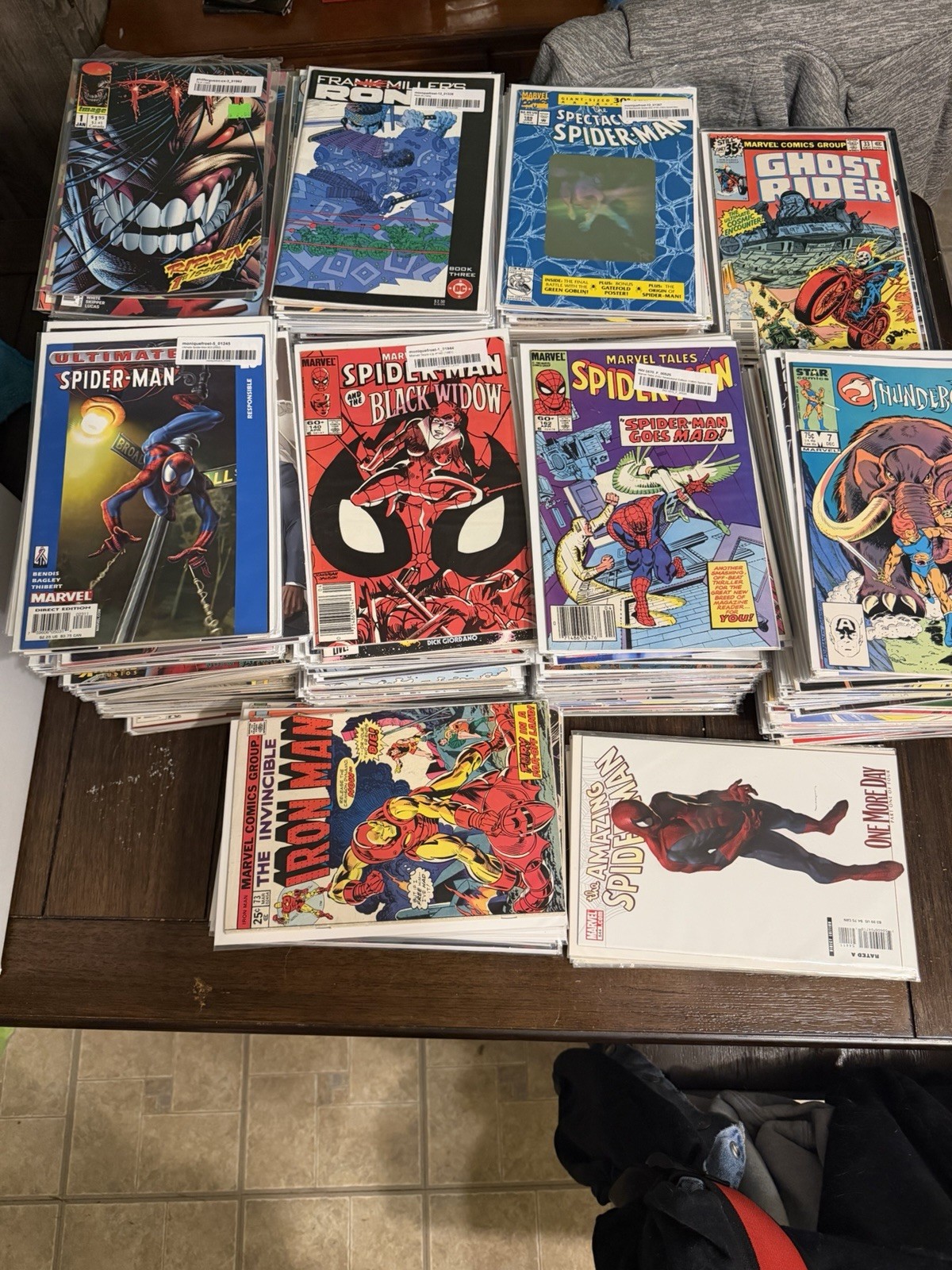 20 Marvel DC Indie Comic Book Random Lot. Great For Someone New To The Hobby!