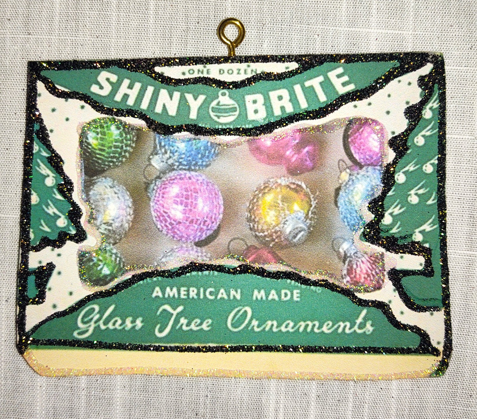 GLITTER WOOD HANGING ORNAMENT DECORATION