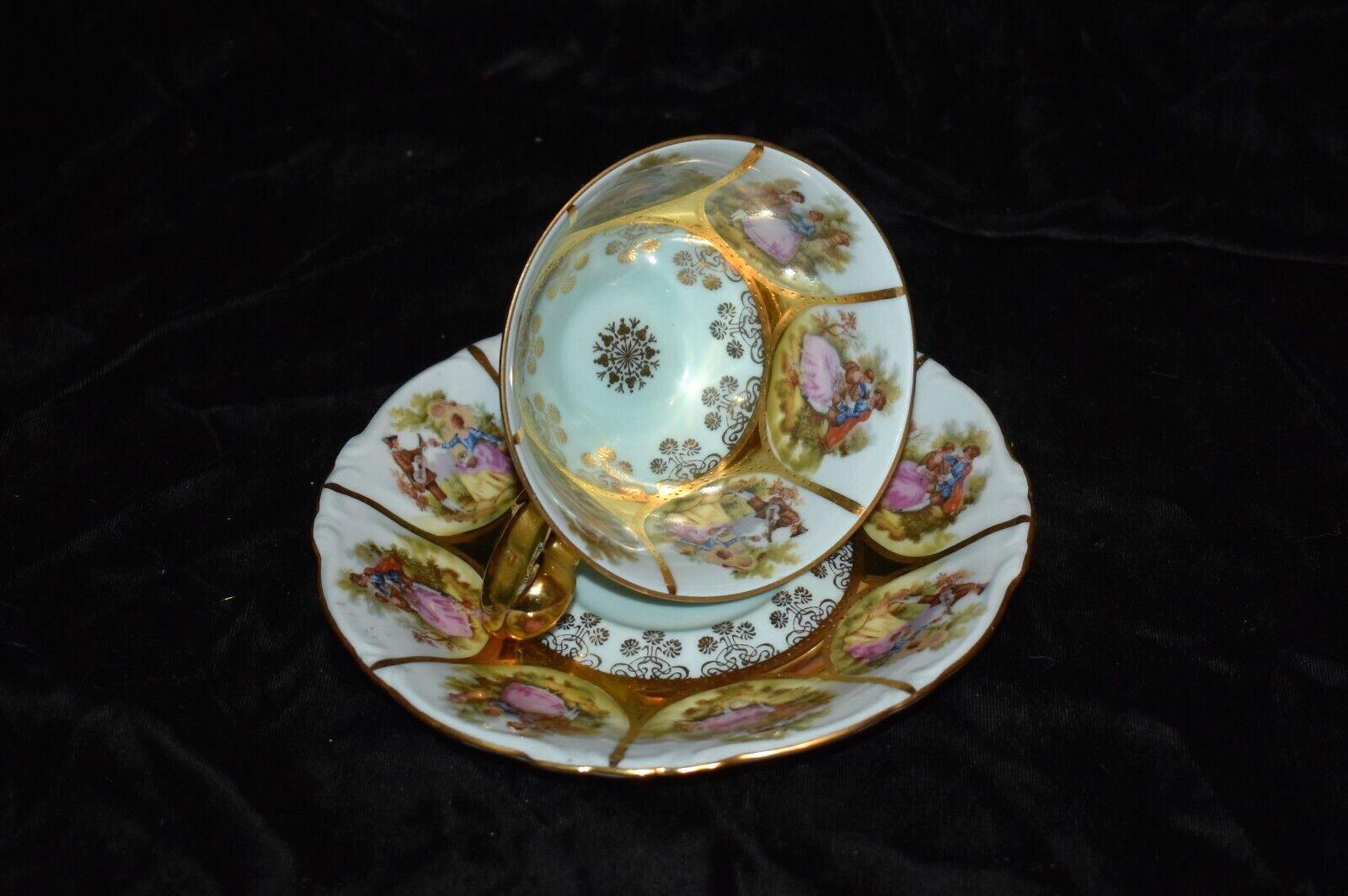 Vintage JKW Decor Carlsbad Love Story Teacup & Saucer Beehive Mark W.Germany