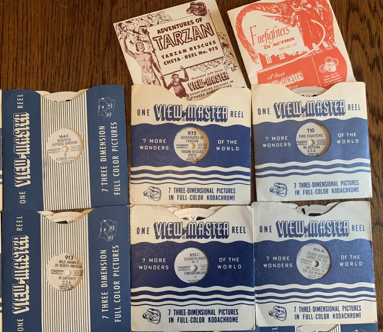 Viewmaster Collector Case W/34 Single Reels W/ Model E Viewer & SAWYERS Bakelite
