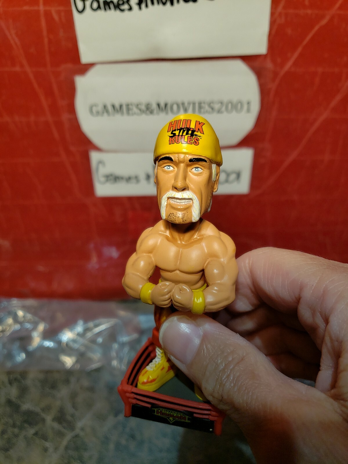 Hulk Hogan WWF WWE Mini Bobblehead