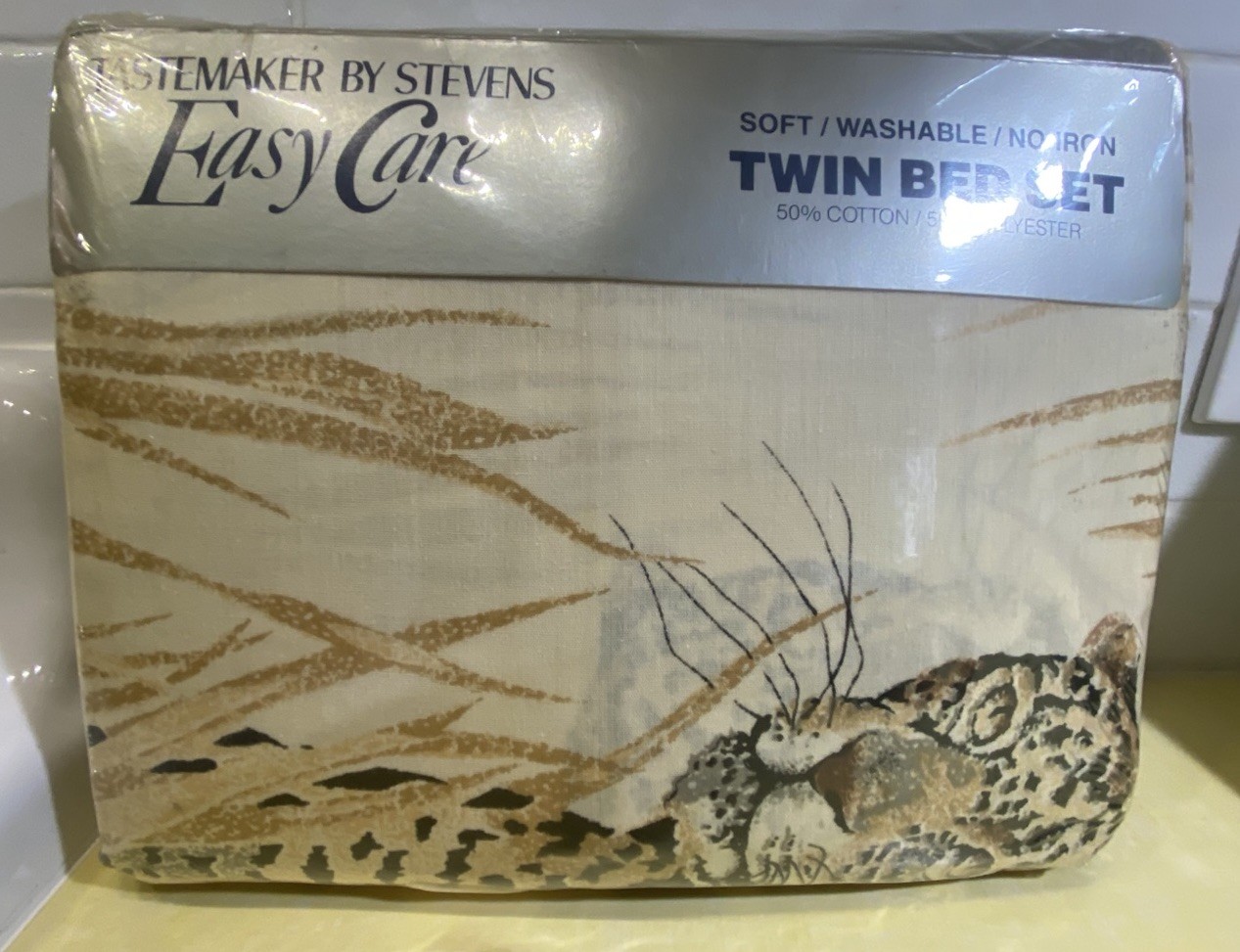 Vintage 1987 Tastemaker by Stevens Easy Care “Jungle Mirage” Twin Bed Set NEW