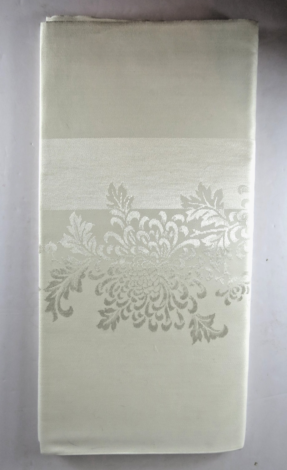 Damask Rectangular White Tablecloth Chrysanthemum Cotton Rayon Japan 60 x 126