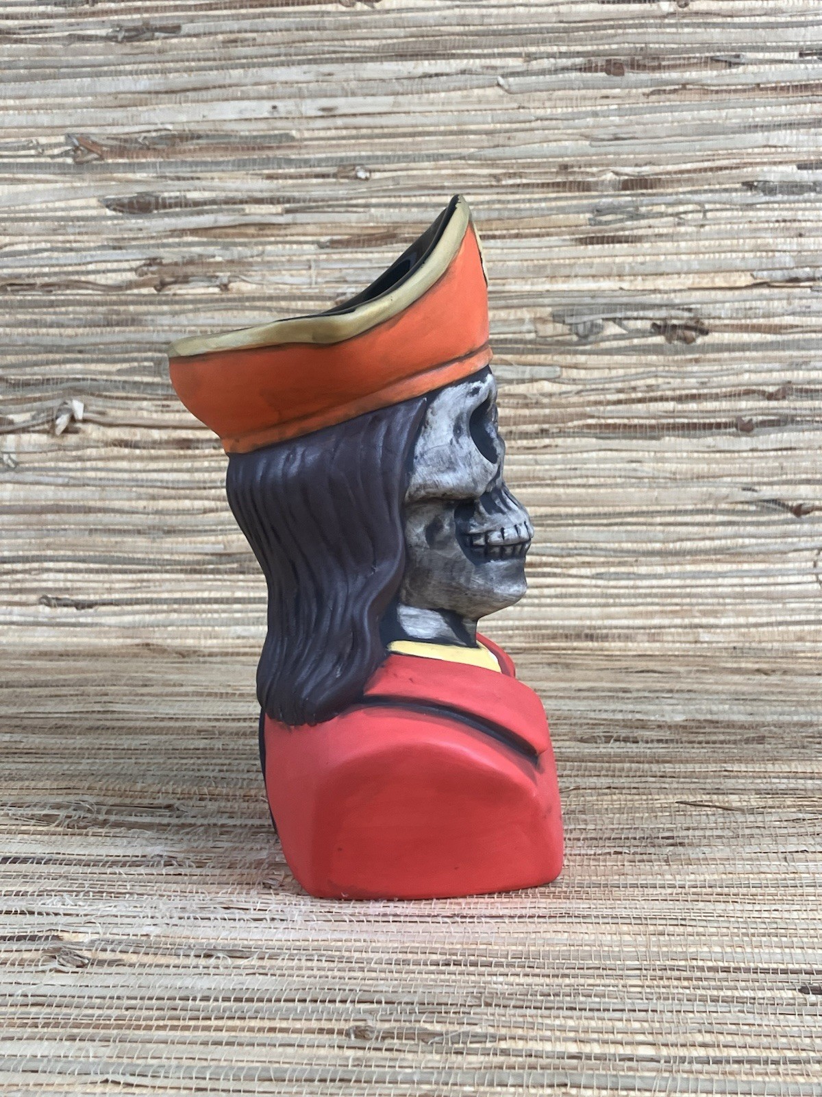 Pirate Skeleton Tiki Mug Ceramic Cup 7″ Tall 19 Fl Oz Halloween Tiki New