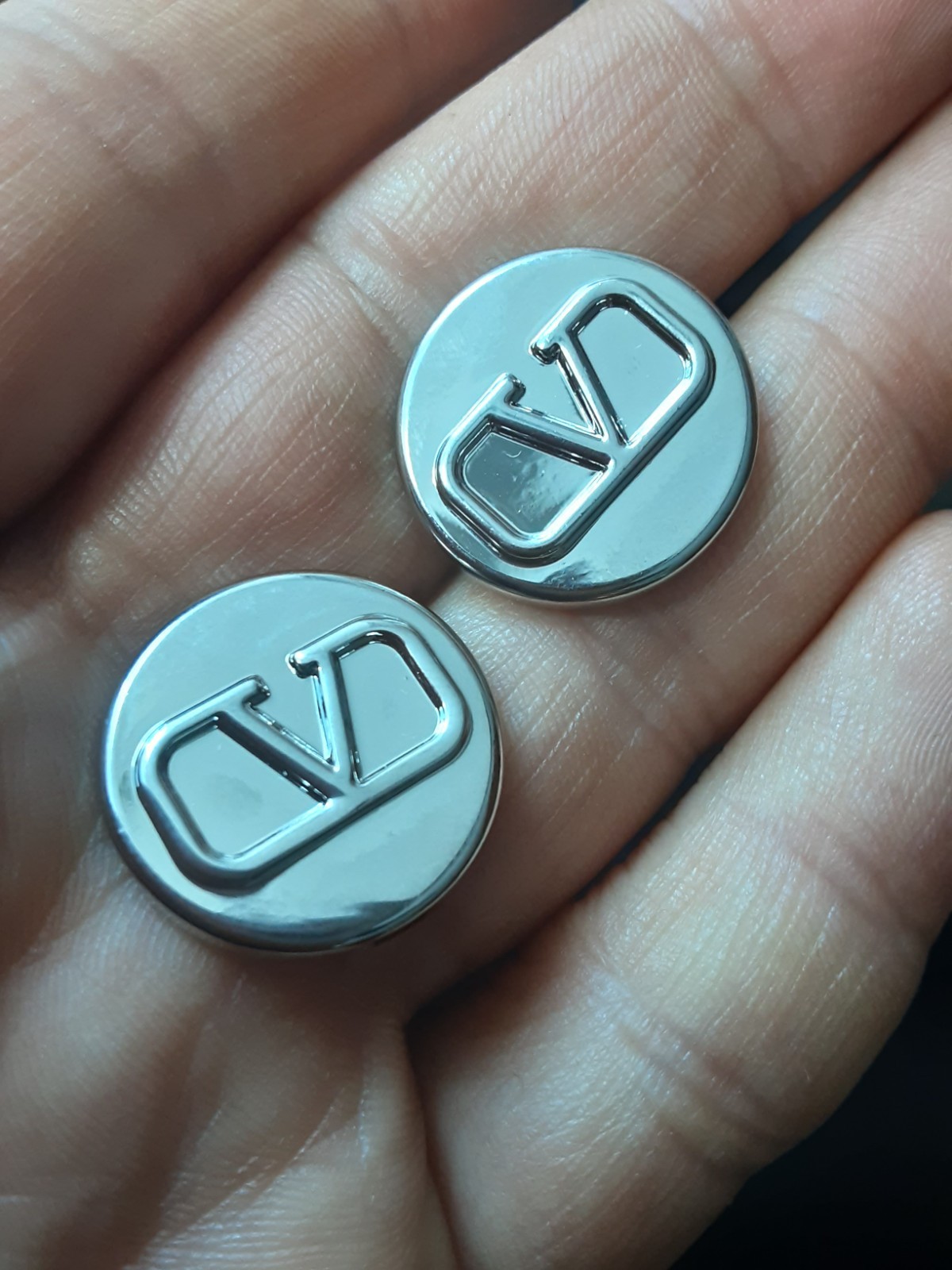 Valentino buttons lot of 2 silver 21 mm