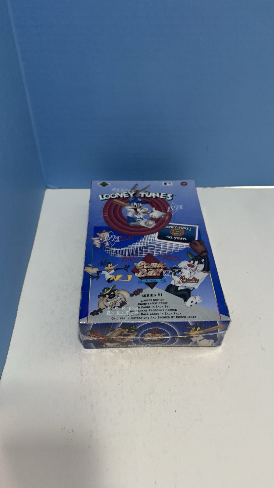 Sealed Box Looney Tunes Comic Ball Trading Cards Series #1 Upper Deck 1990 NEW
