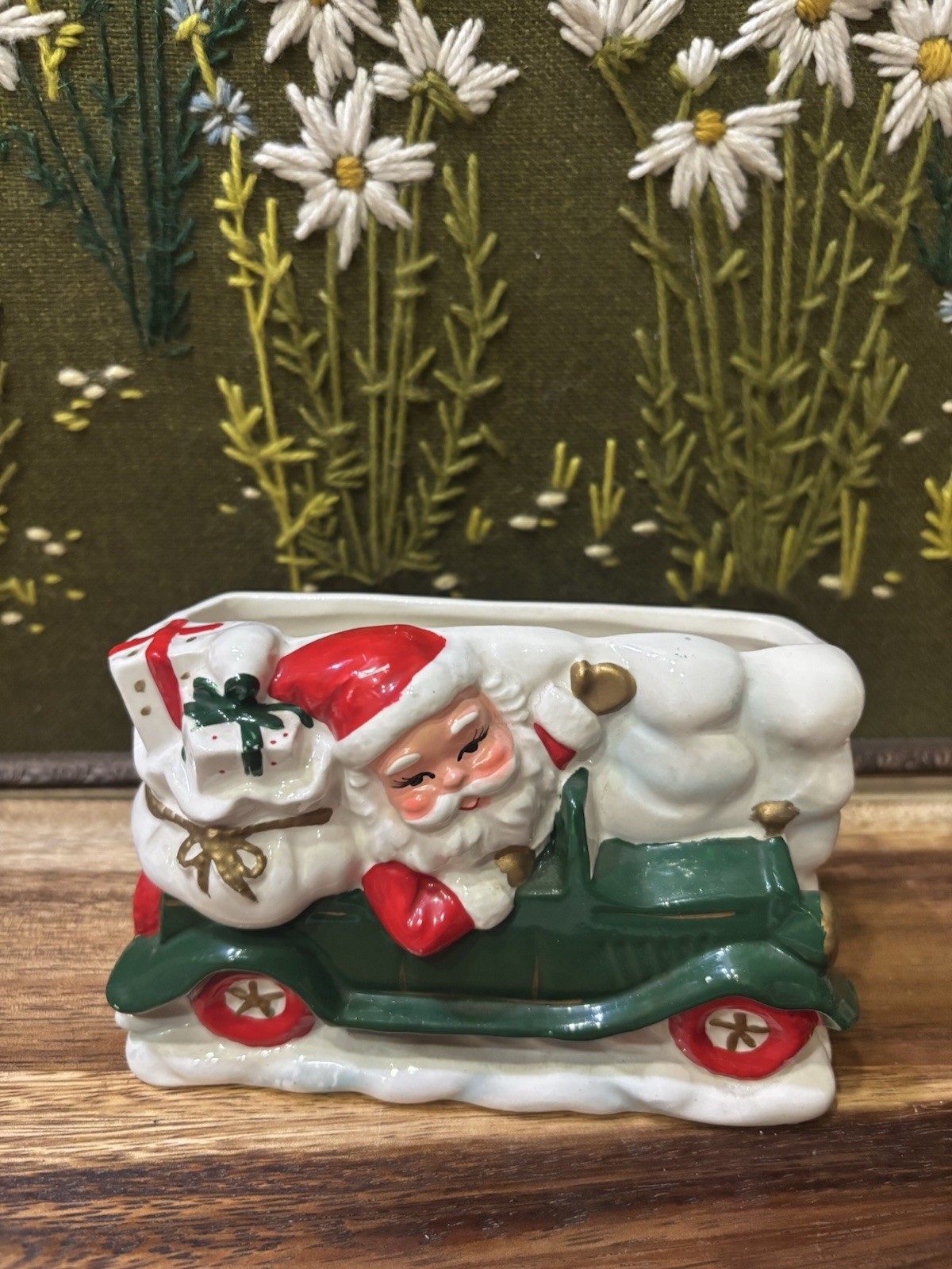 MINT!! Vintage Ucagco Santa in Green Car Ceramic Planter Japan