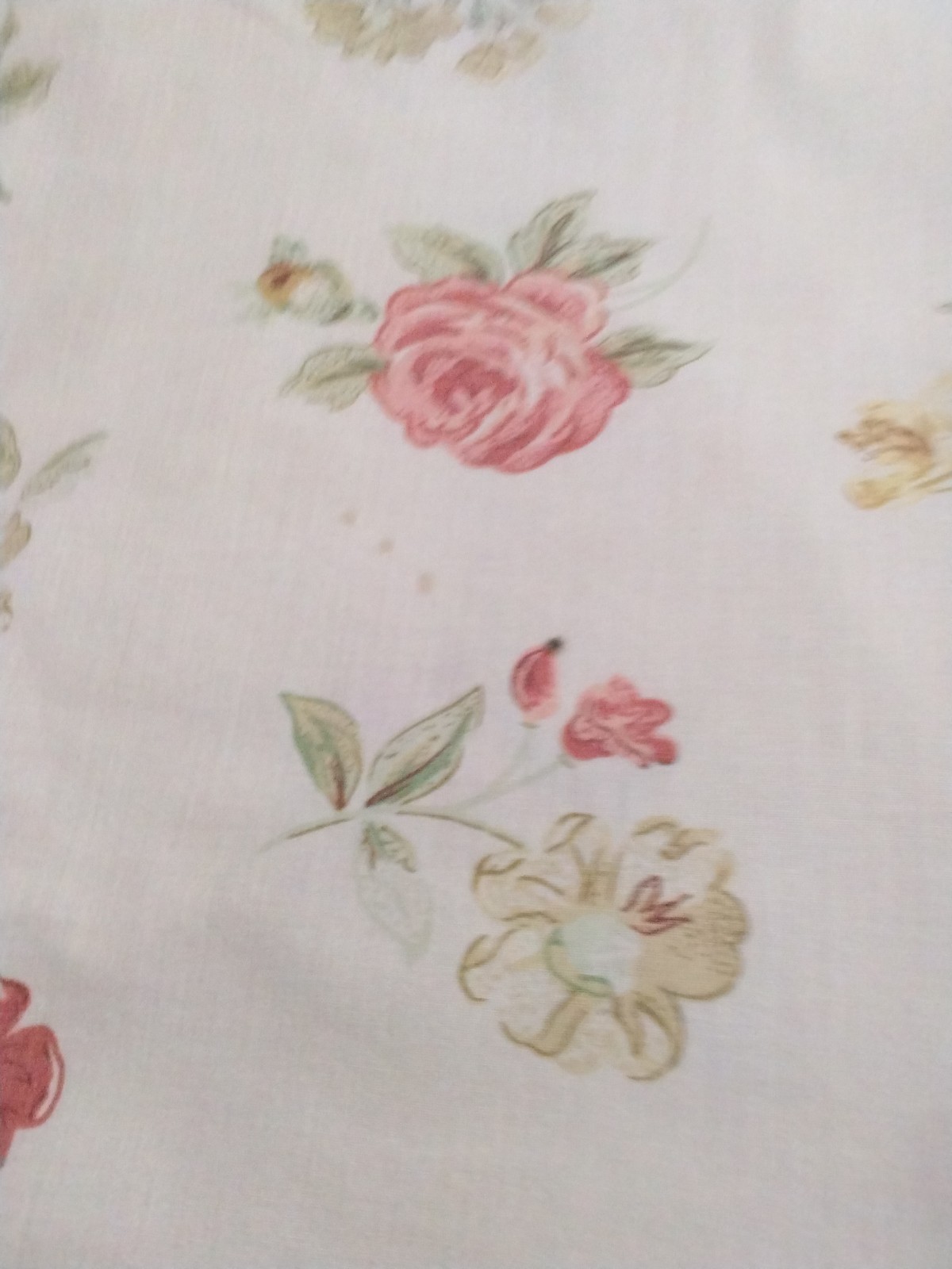 Vintage 4 Piece Sheet Set Flat, Fitted, Pillow Case Set, Tan & Floral Design