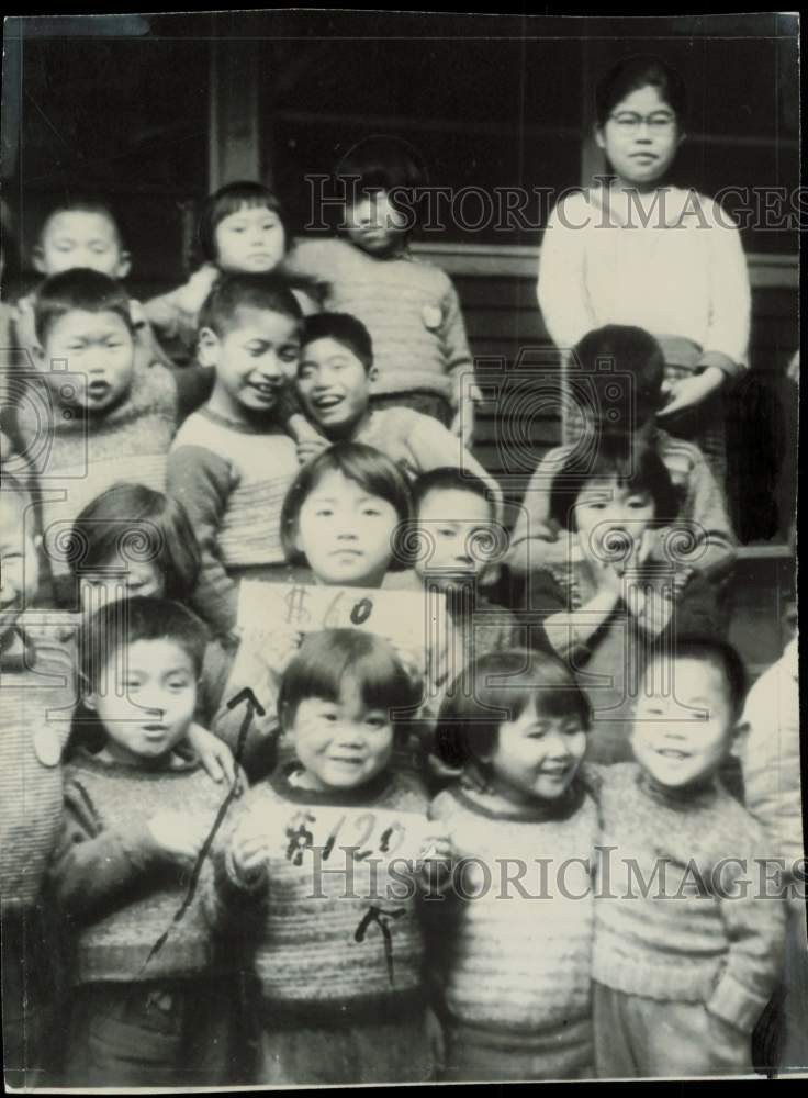 Press Photo Little Girls in Korean Orphanage “Adopted” by Women’s Organization