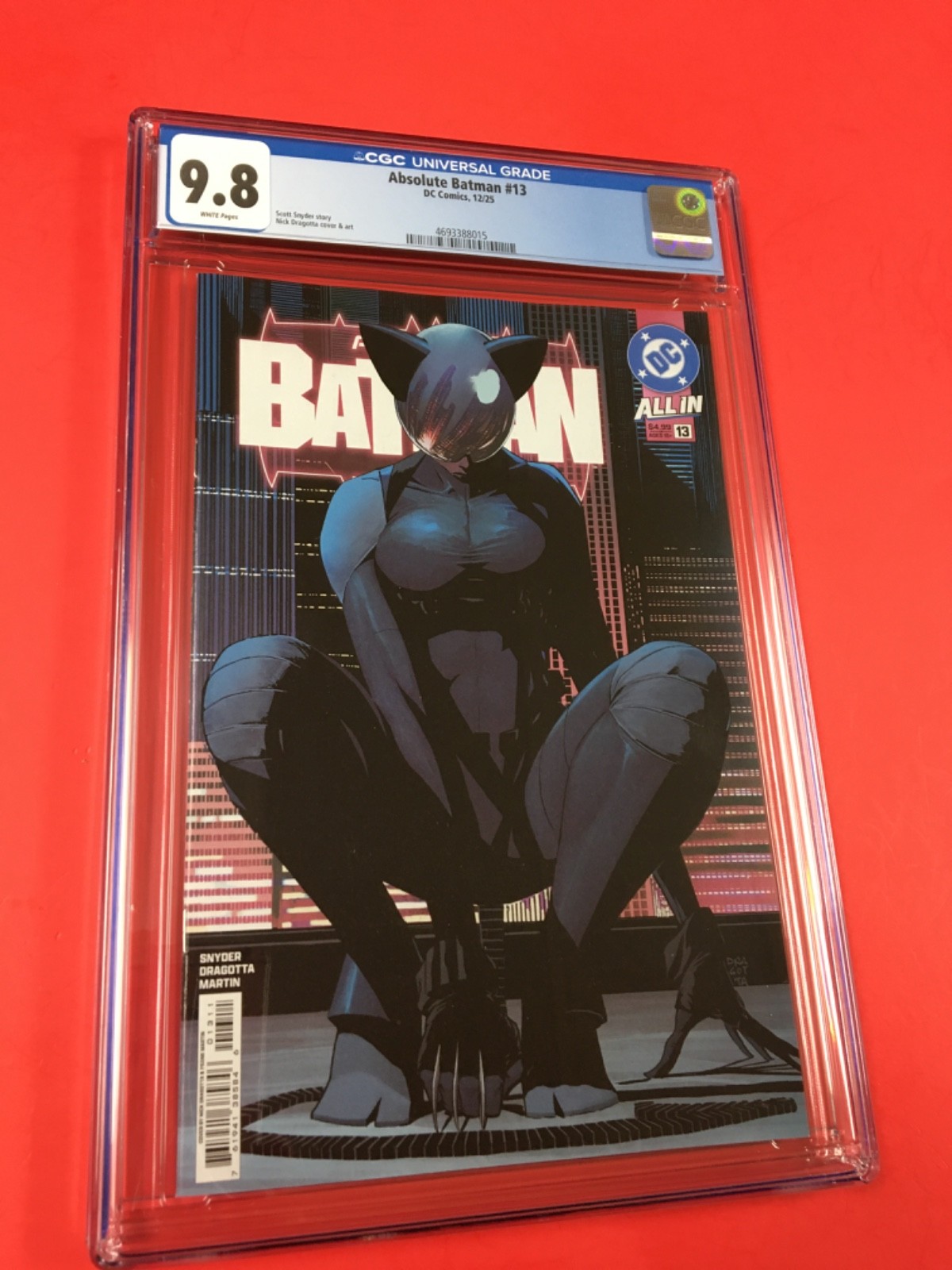 ABSOLUTE BATMAN # 13 CGC 9.8 DRAGOTTA 1st PRINT “CATWOMAN ” COVER BEAUTY!