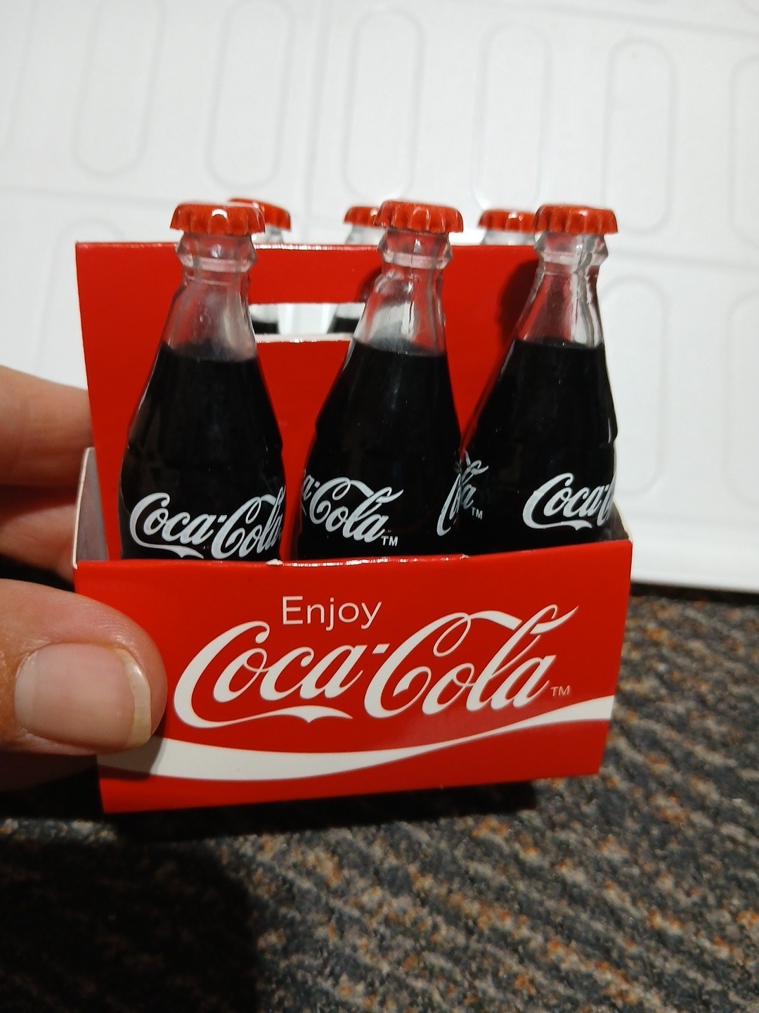 COCA COLA 6 PACK ~ MINI 3″ GLASS BOTTLES & PAPER CARRIER COKE 2012