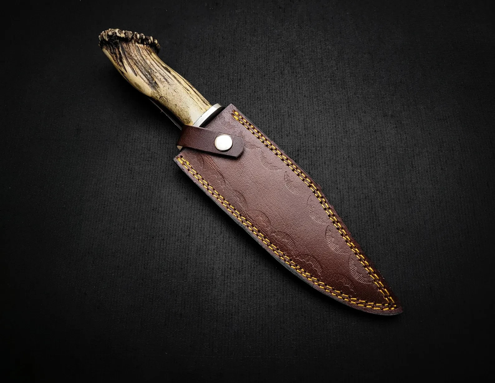 Supernatural Ruby’s Knife Replica Stag Antler Handle With Leather Sheath