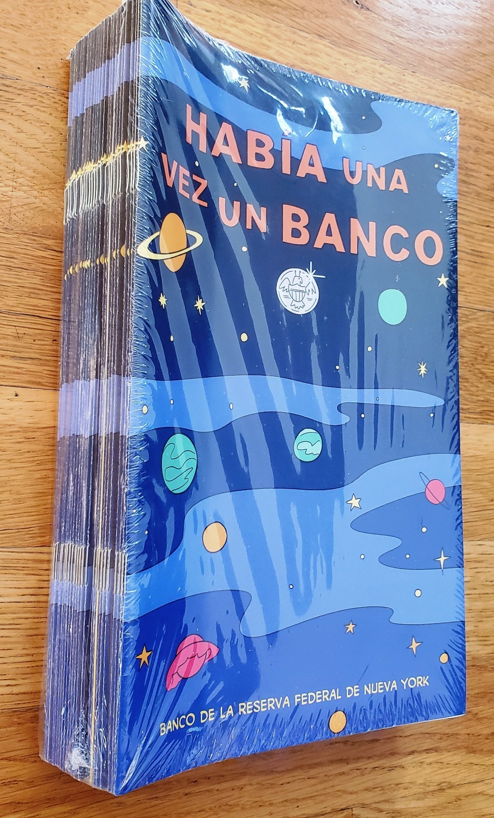 Federal Reserve Bank Spanish 30 Comic books NEW Hispanic Promo RARE Lot HabiaUna