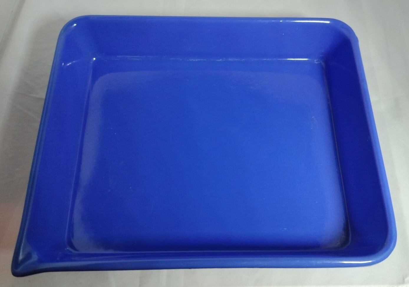 Vintage Unbranded Photographic Processing Tray 9×11 inches. Blue. Great Shape.