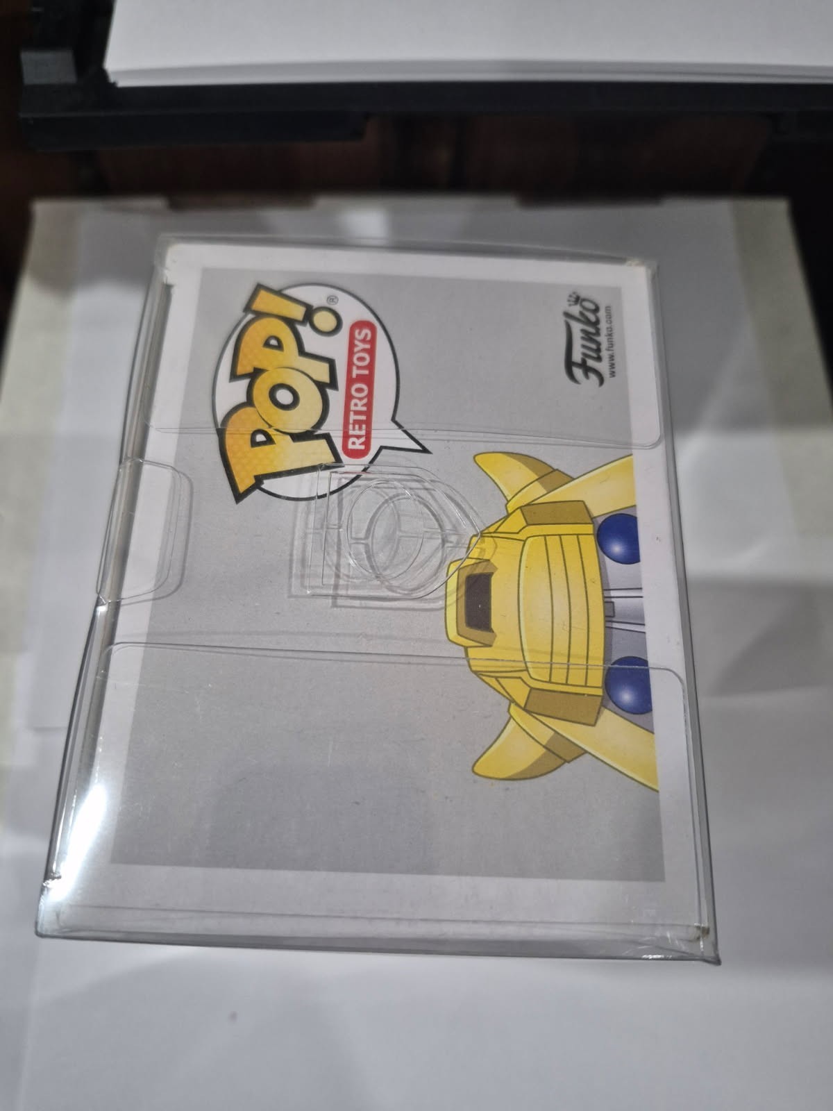 Funko Pop Transformers Bumblebee #28 Target Exclusive w/ FREE Protector LR3