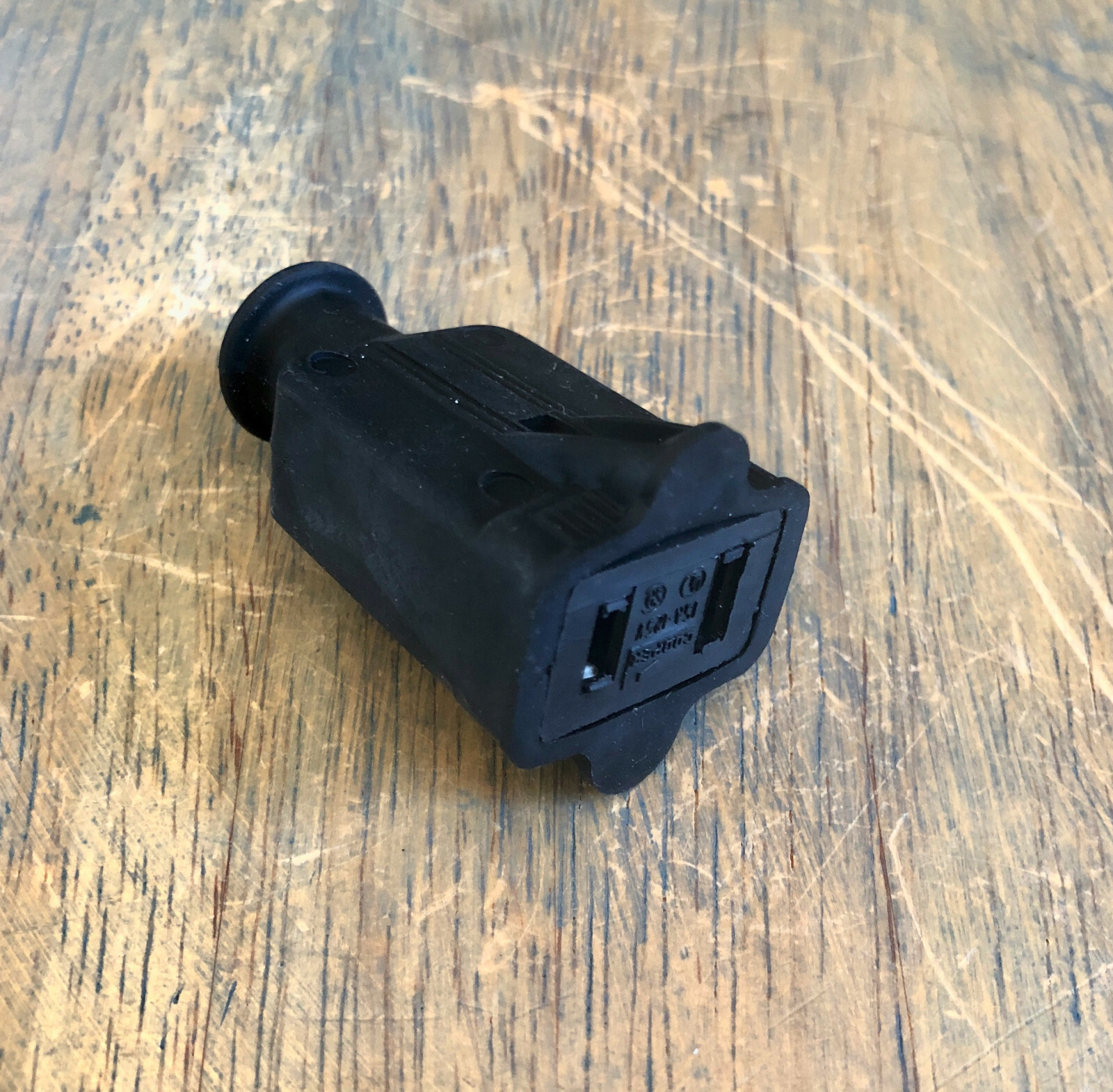 2 Prong Female Electrical Outlet – Black, polarized cord receptacle connector