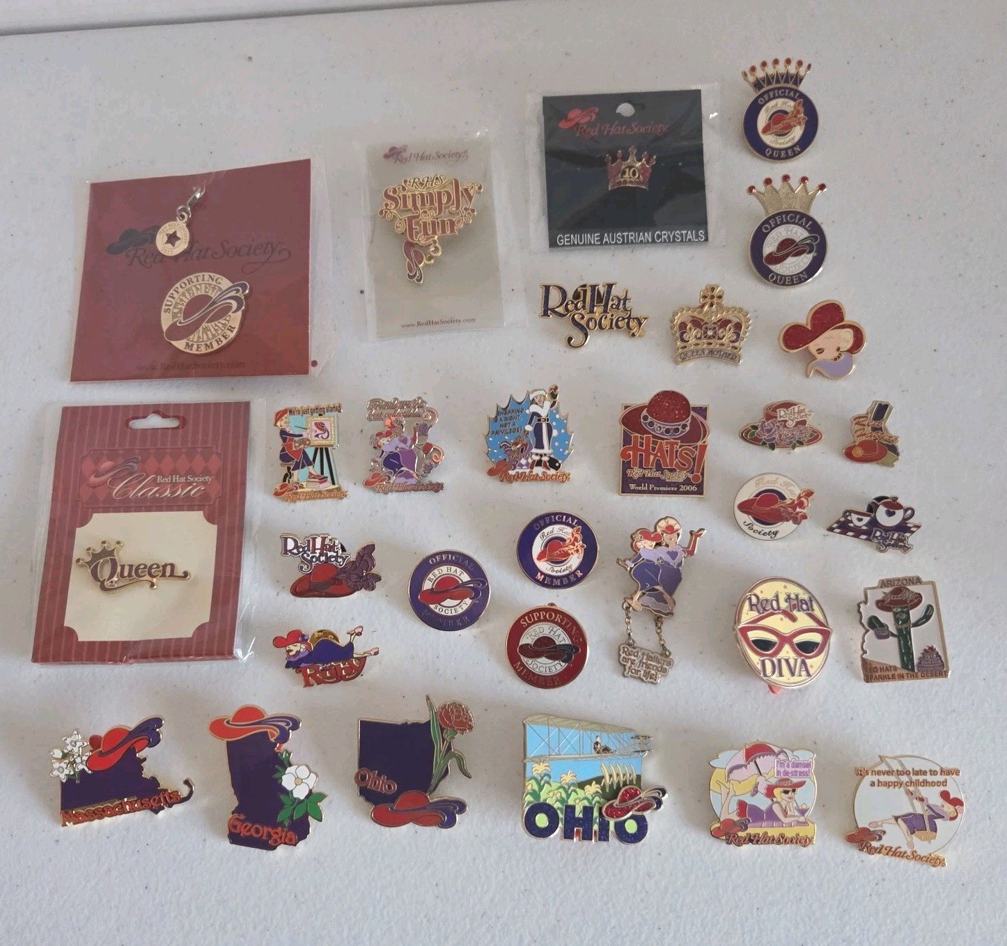 Lot of Red Hat Society Fashion Jewelry Brooch Pins Various Collectible *