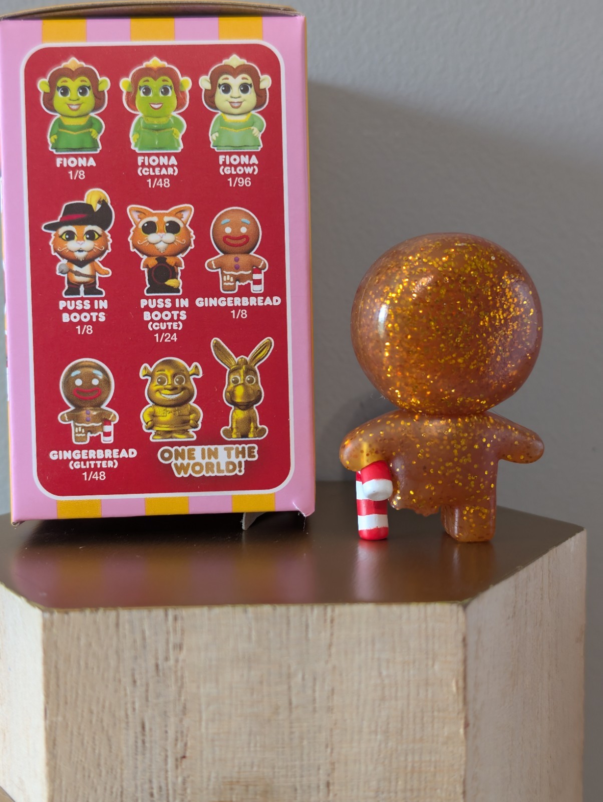 Super 7 Fun Fun Mini Shrek – Gingy Gingerbread Man Glitter Chase Vinyl 1/48