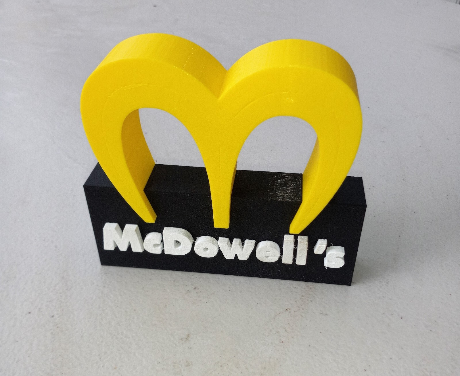 Movie Coming To America – McDowell’s Sign Desk Art