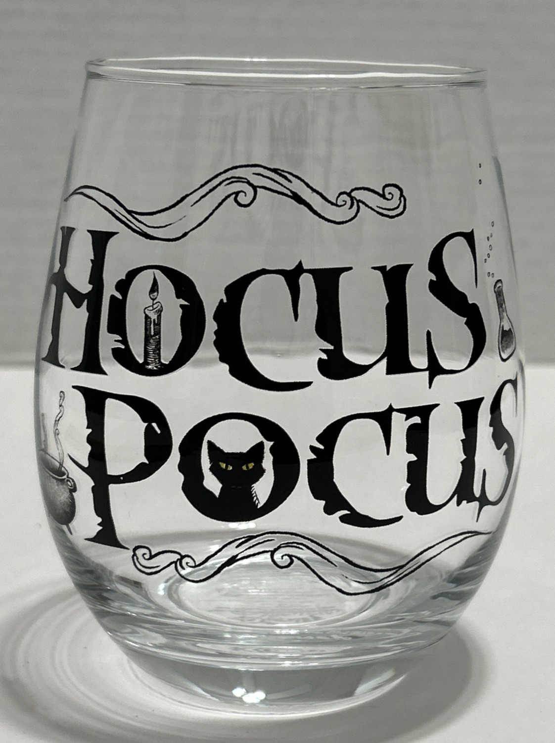Disney Hocus Pocus Stemless Wine Glass 20 oz Clear w Black Letters Cat Cauldron
