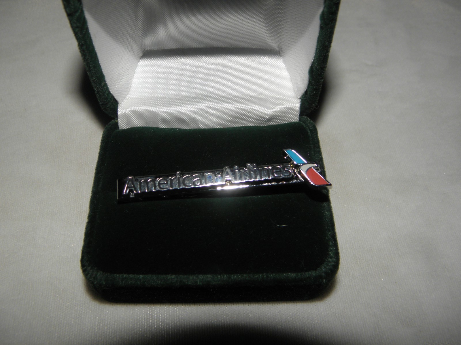 AMERICAN AIRLINE TIE BAR CLIP TIE CLASP US AIRWAYS AA PILOT CHRISTMAS GIFT NEW!
