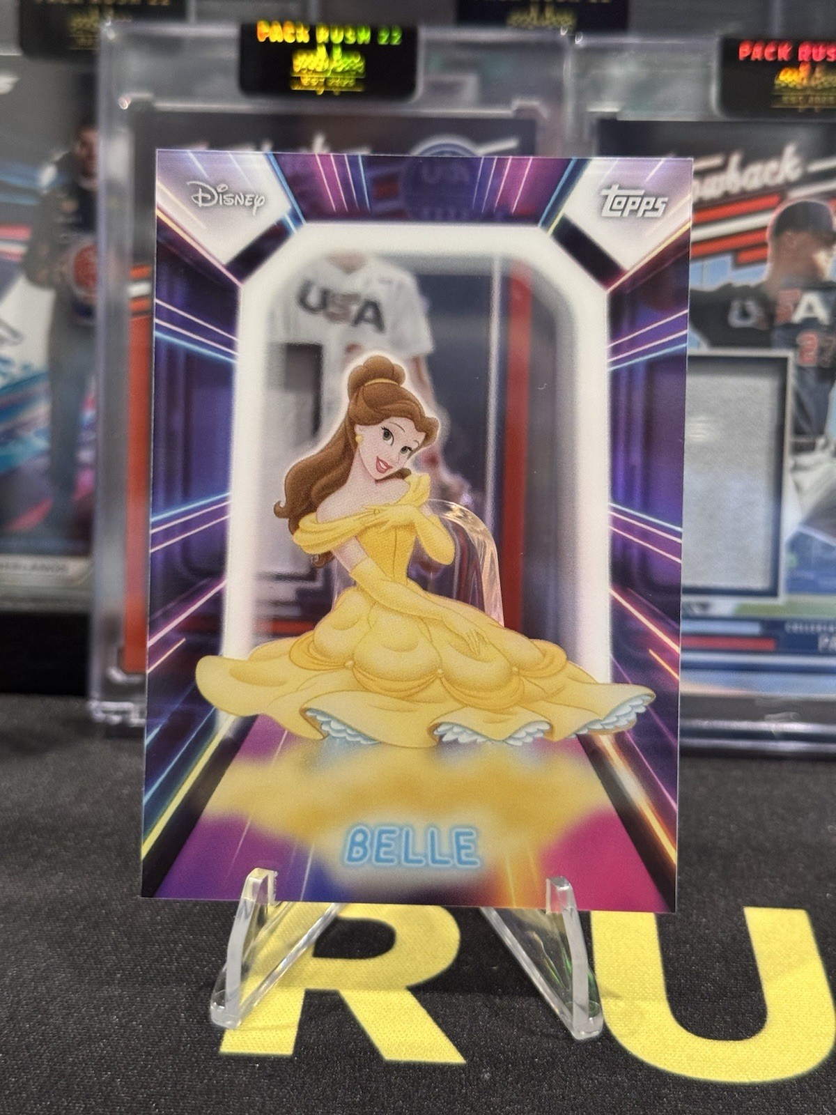 2026 Topps Disney Neon – Belle #NPL-4 Illuminated Neon Lights Acetate Insert