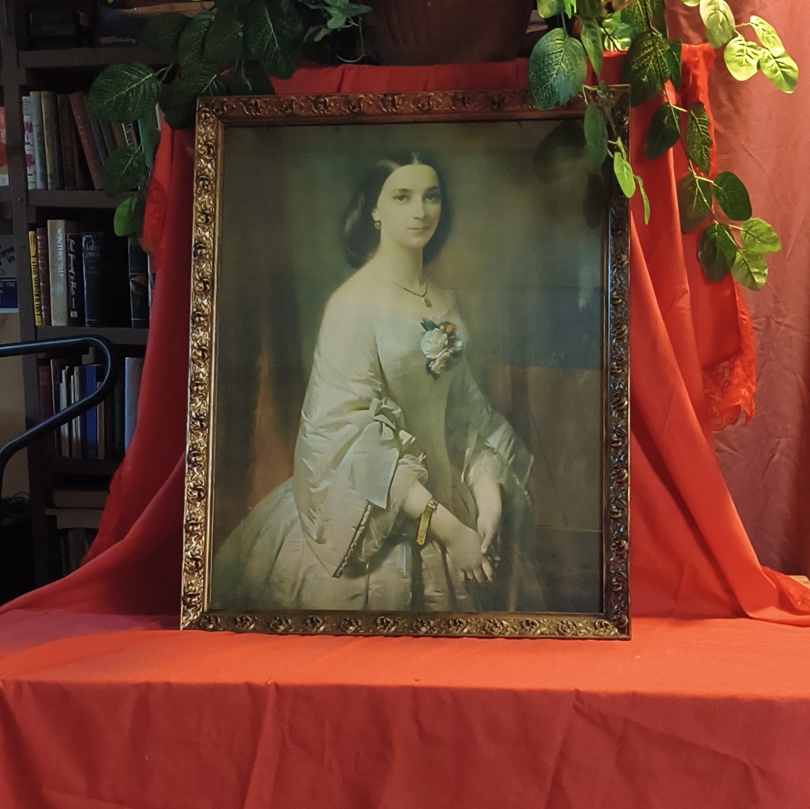 Victorian Style Ornate Gold Wood Photo Frame 22×28 in Portrait Southern Belle