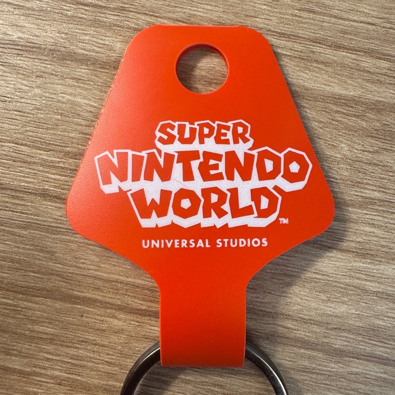 Super Nintendo World Universal Studios Mario Star Brick Enamel Keychain New