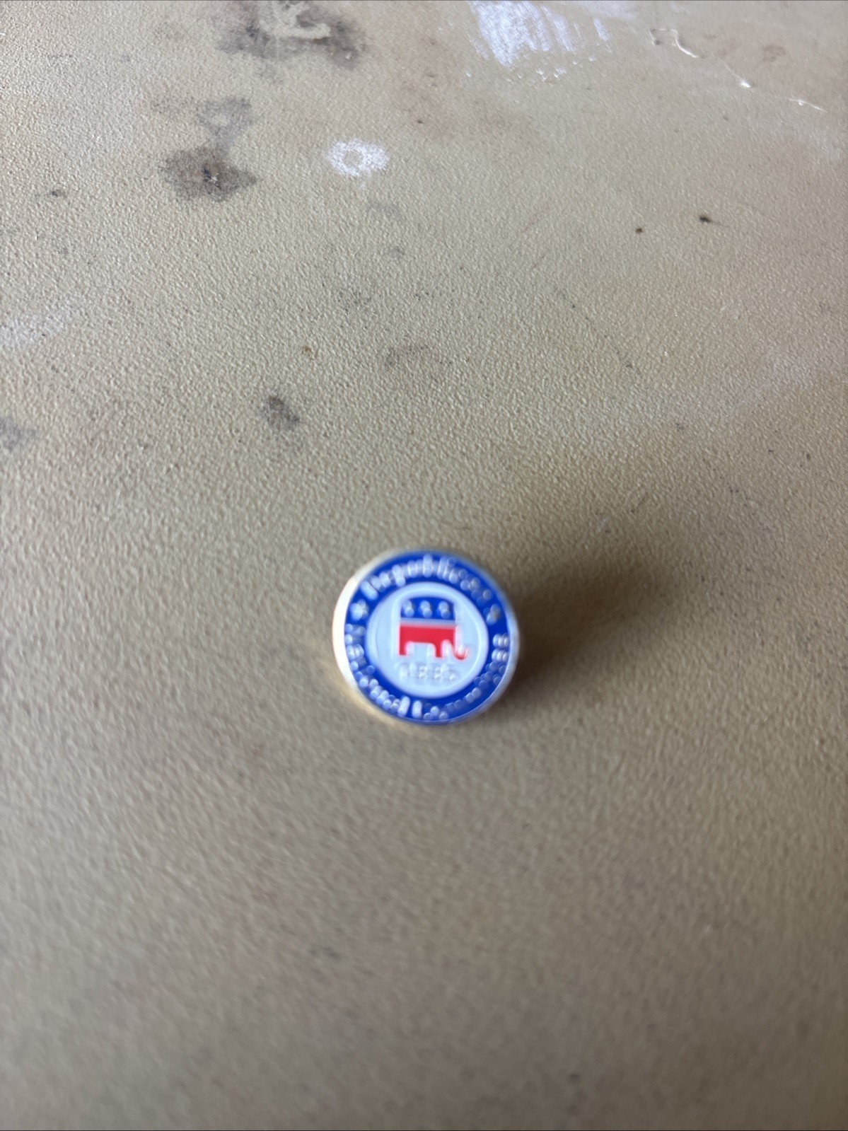Vintage political GOP Republican Party Pin National Committee 1995
