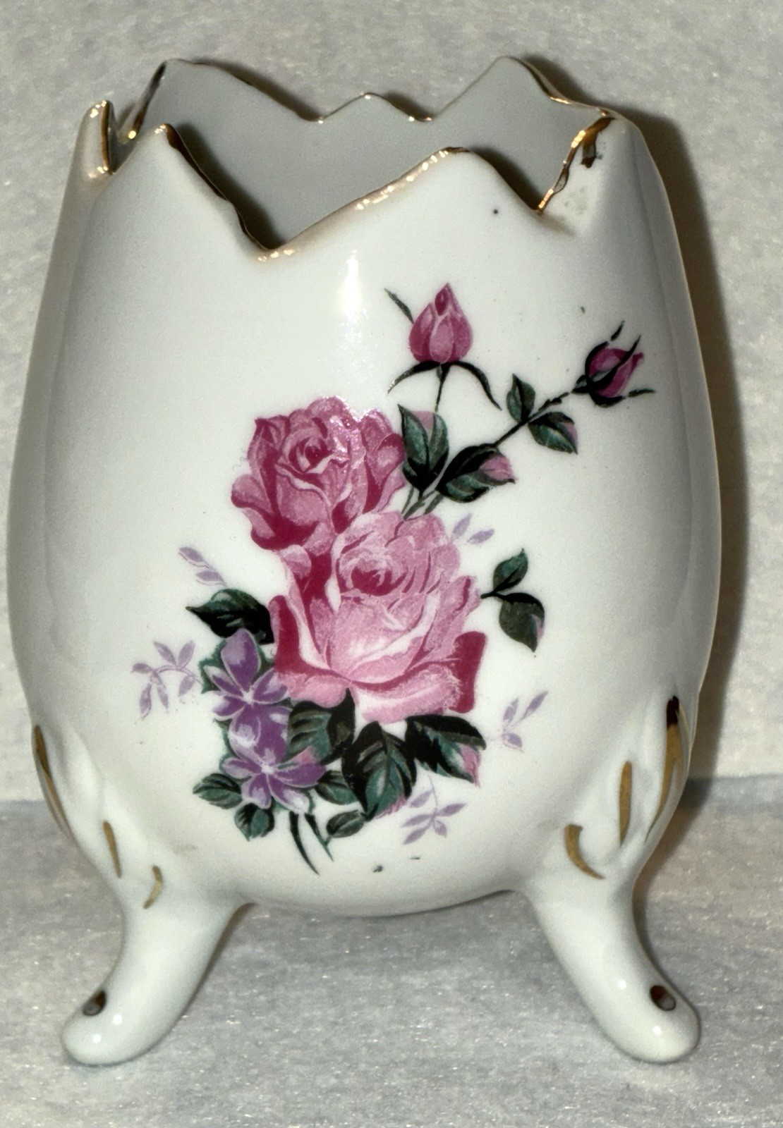 VTG Cracked Egg Vase Pink Roses Porcelain White Gold Trim Easter Floral
