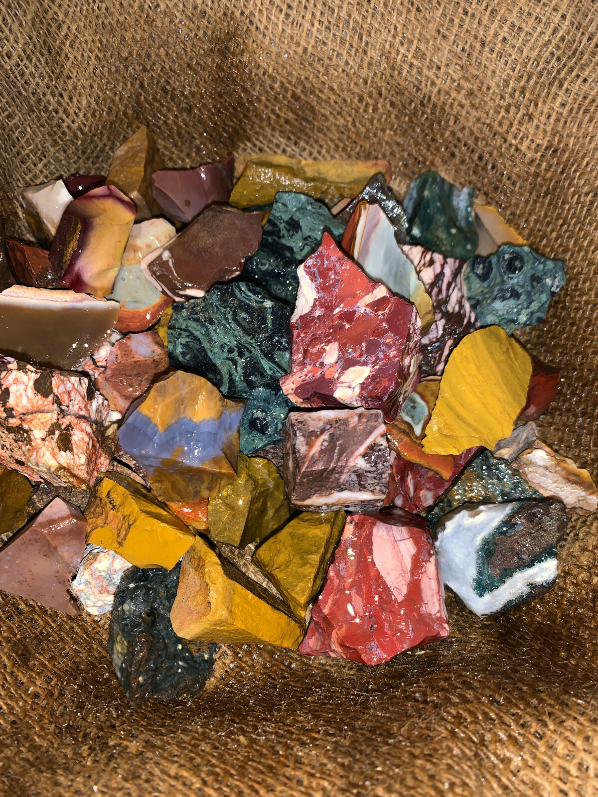 3000 Carat Lots of Mixed Jasper Rough – Plus a FREE Faceted Gemstone