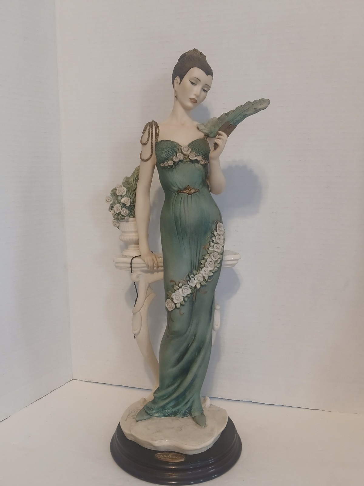 Vintage Giuseppe Armani “SOIREE” 1995 LIMITED EDITION SCULPTURE