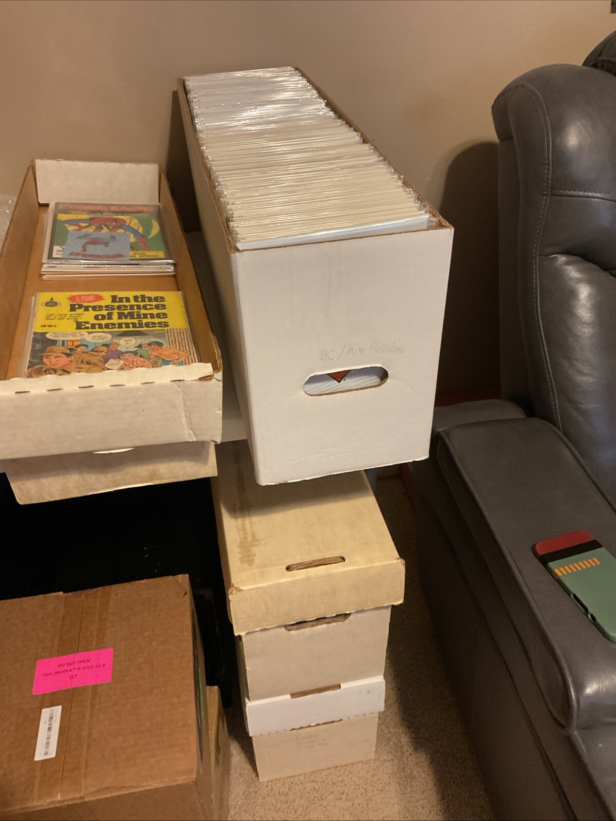 25 Comic Book Lot- Marvel & DC Comics Only- Free Shipping! Personal Collection
