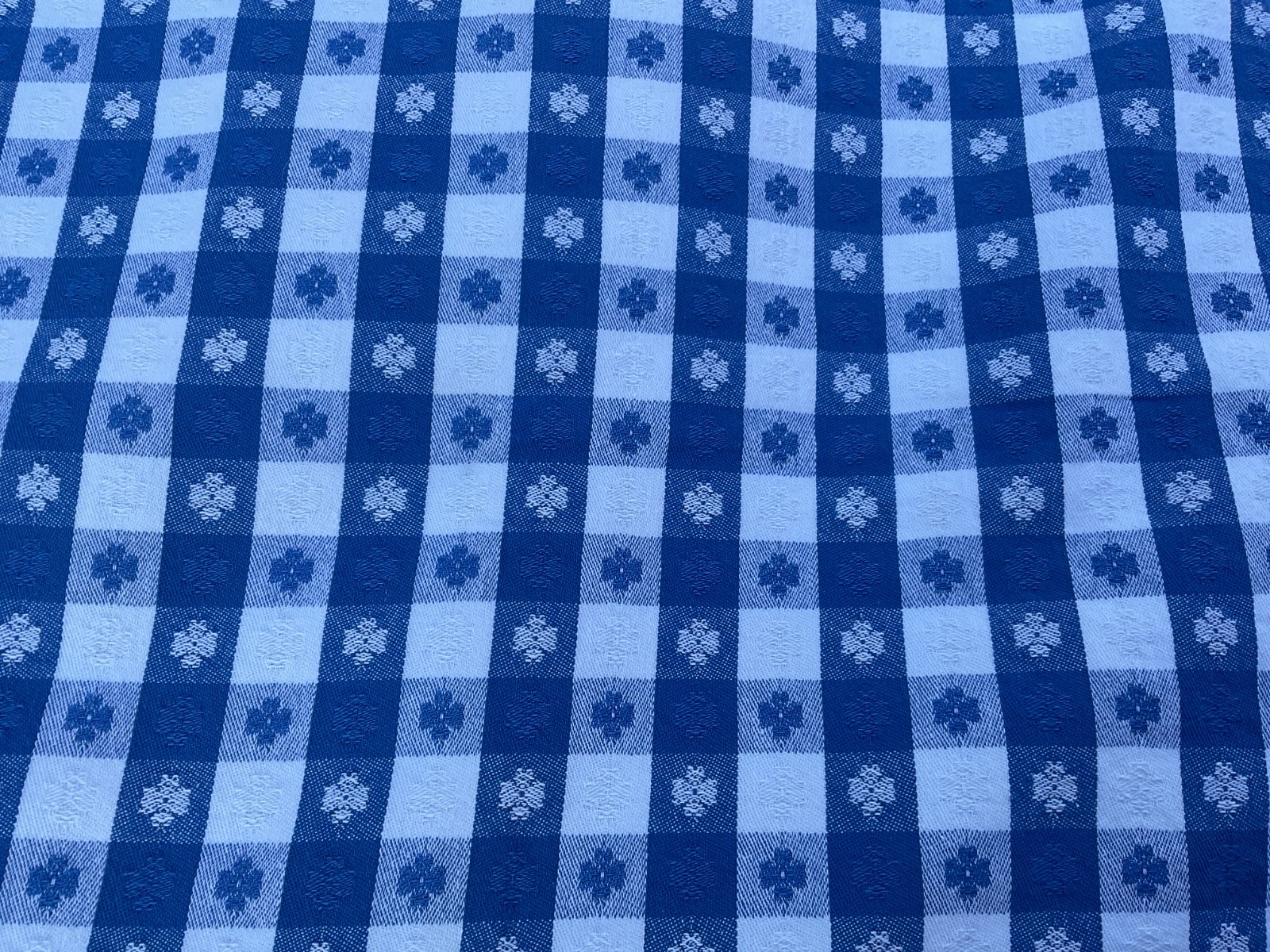 Retro Blue & White Gingham Clover Checked Tablecloth – 58″ X 56″ Made in Hungary