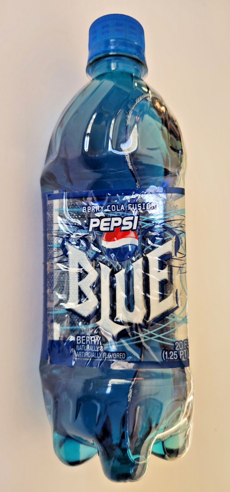 Pepsi Blue 2002 Berry Flavor Cola 20 FL OZ Plastic Bottle Rare Unopened