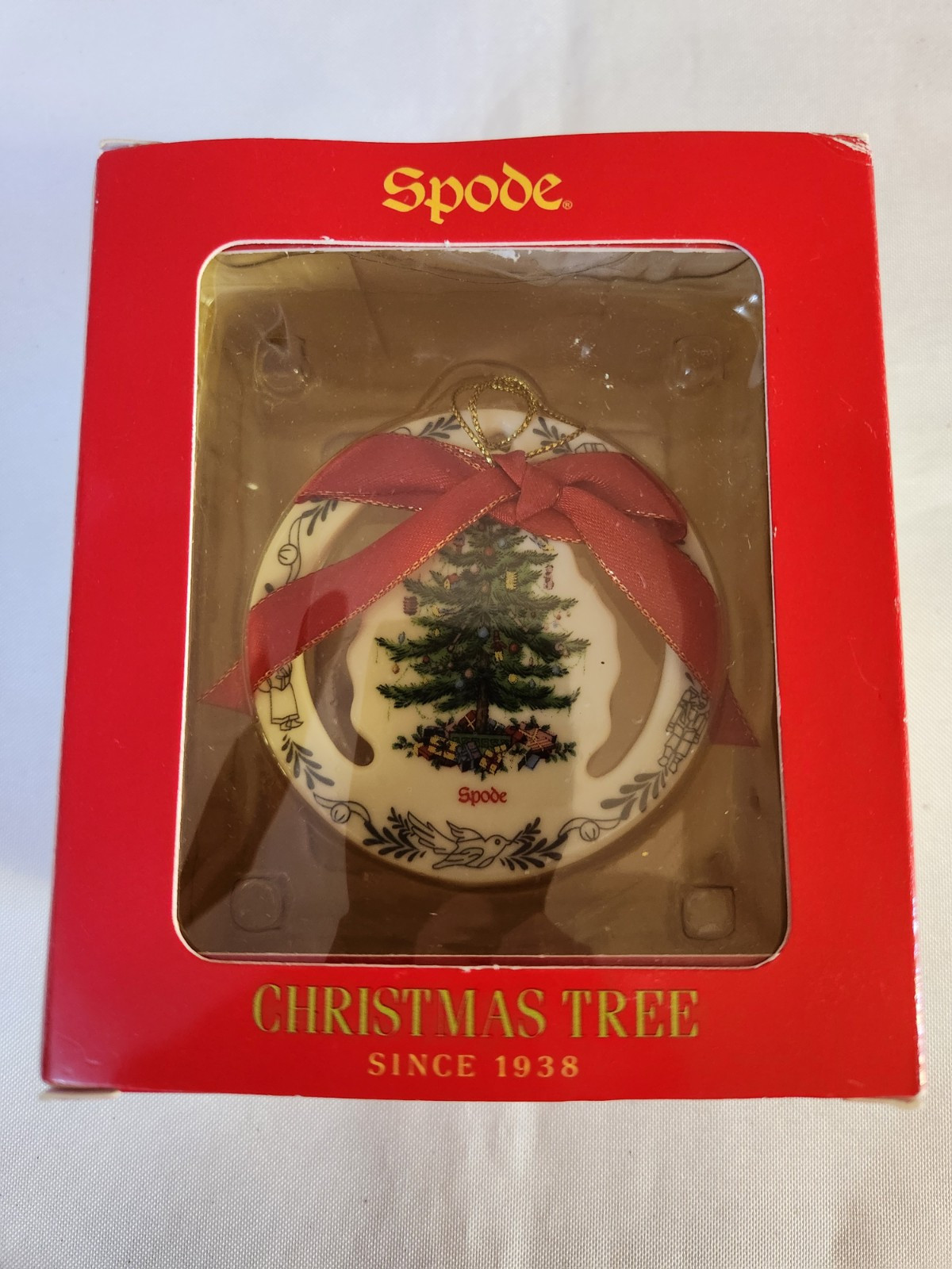 Spode 2000’s Christmas Tree Wreath Christmas Ornament. New In Box!!