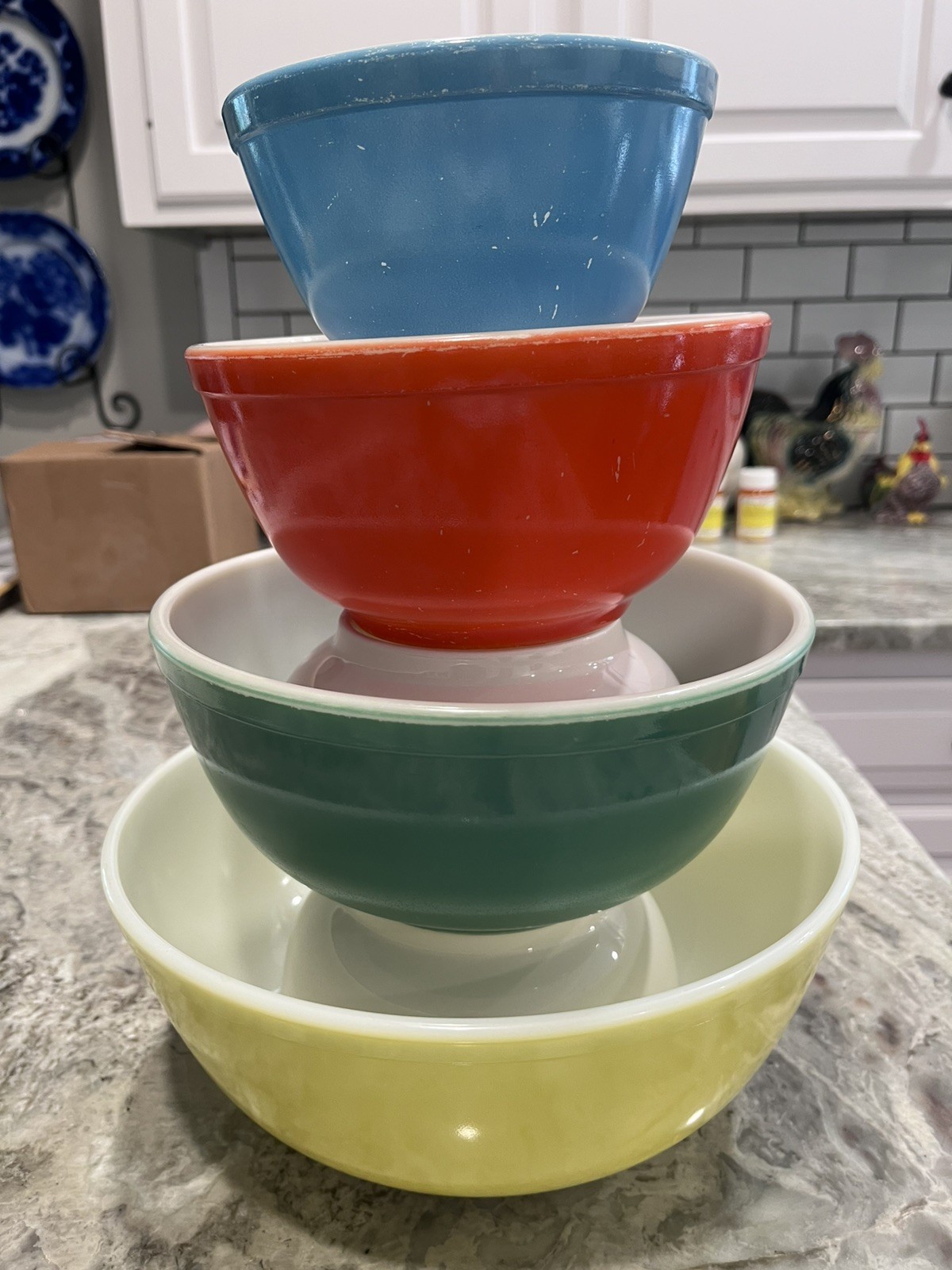 Pyrex Complete Set 4 PRIMARY COLORS Nesting Bowls 401 402 403 404 Vintage