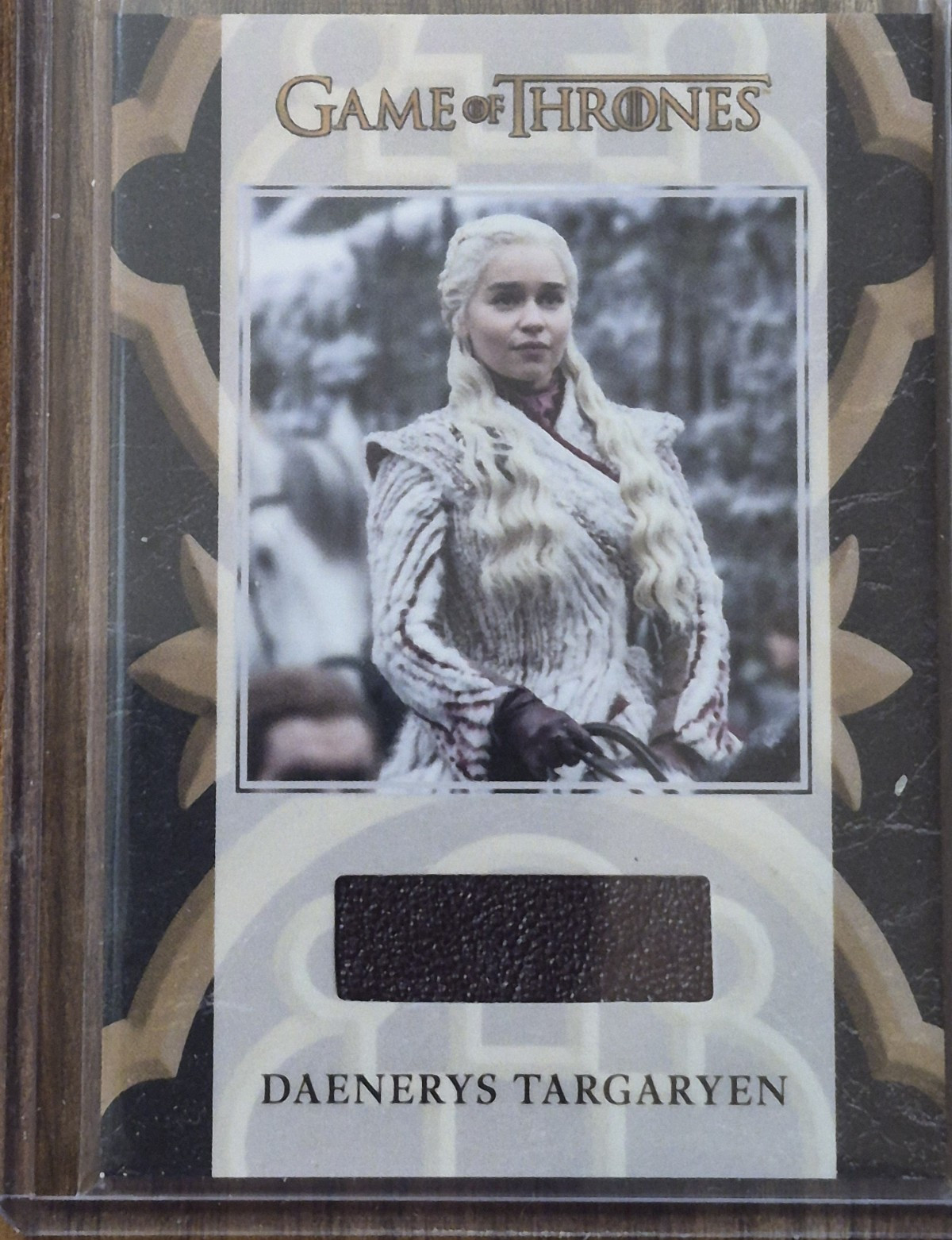 Rittenhouse Game of Thrones Daenerys Targaryen WR8 Costume Relic Insert