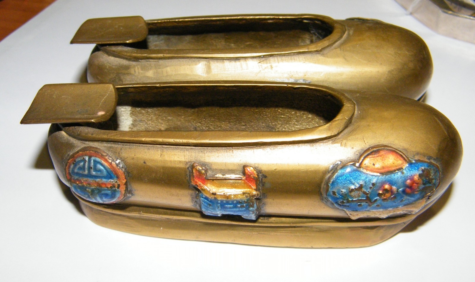Vintage Solid Brass Double Ashtray designed as Chinese Shoes w. Enamel Accents