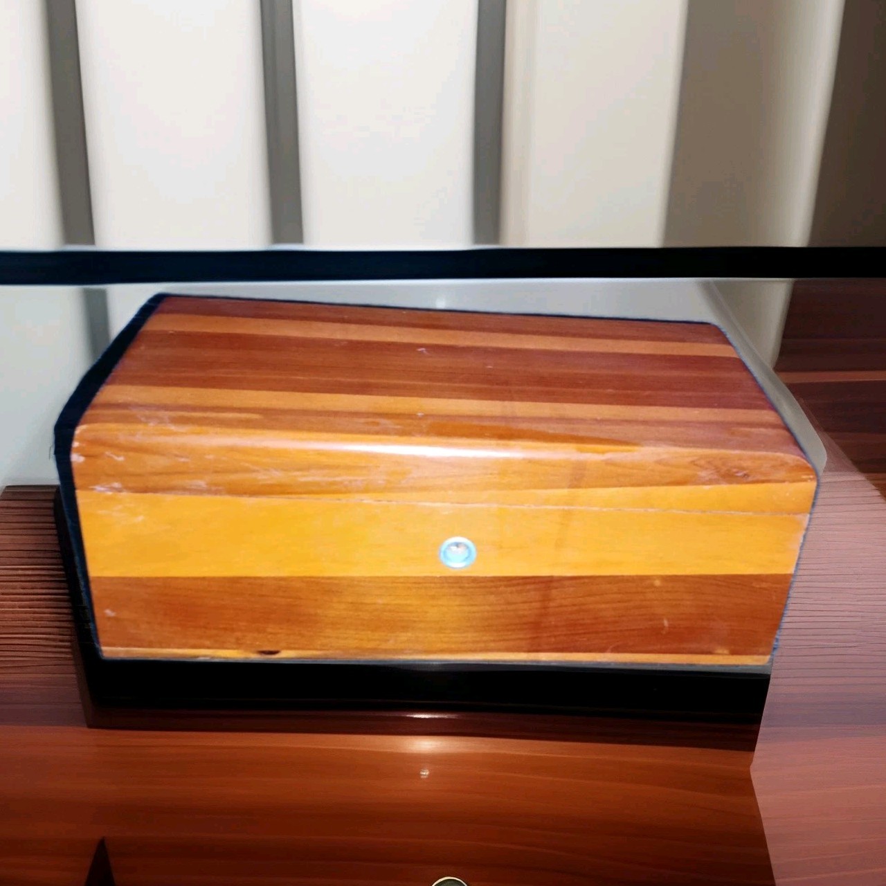 Vintage Lane Keepsake Cedar Box Country Home Furniture Howell NJ (No Key) 9×5″