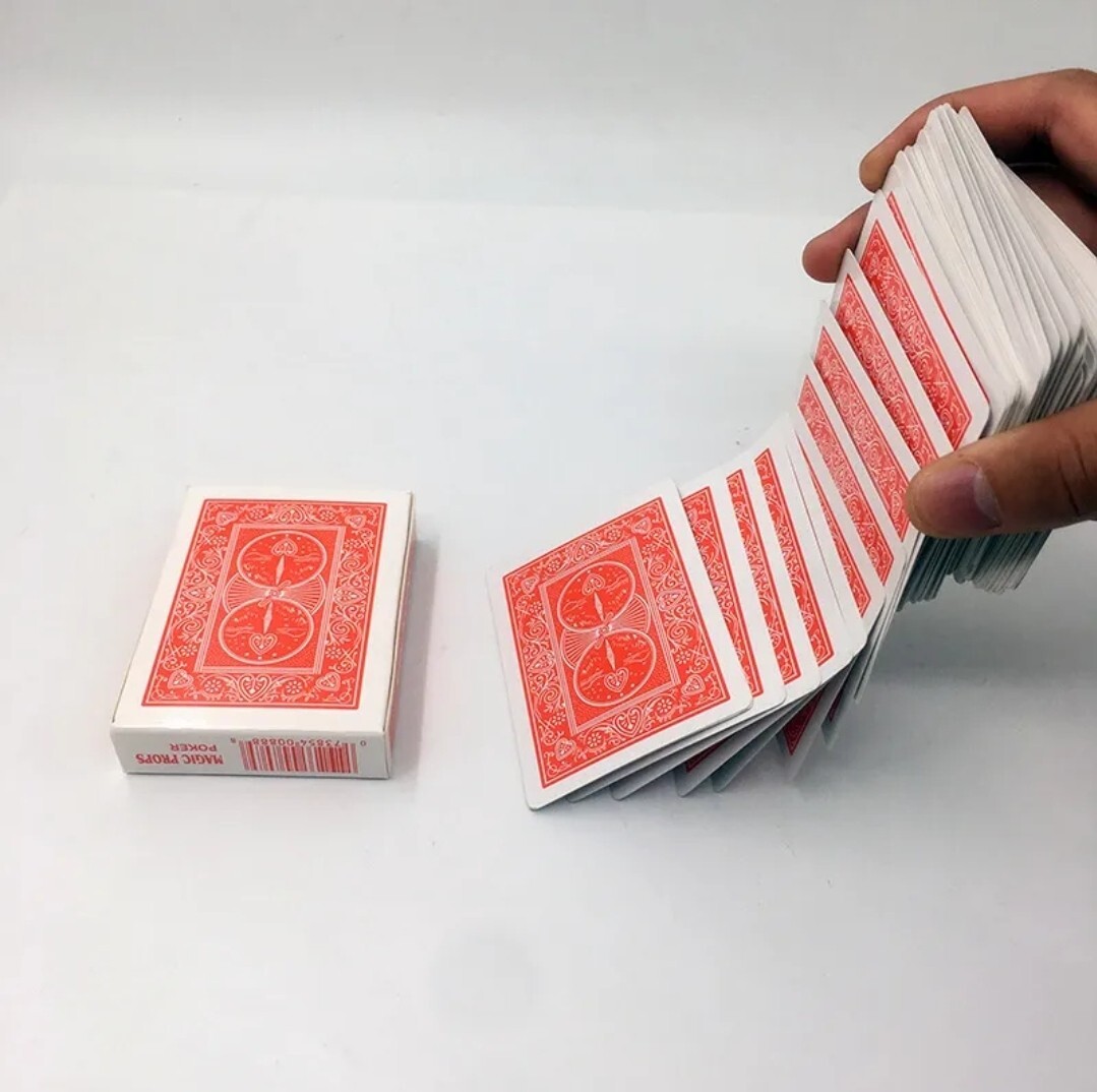 Magic Tricks The ” Electric Deck” Cards Trick Magician Props T5