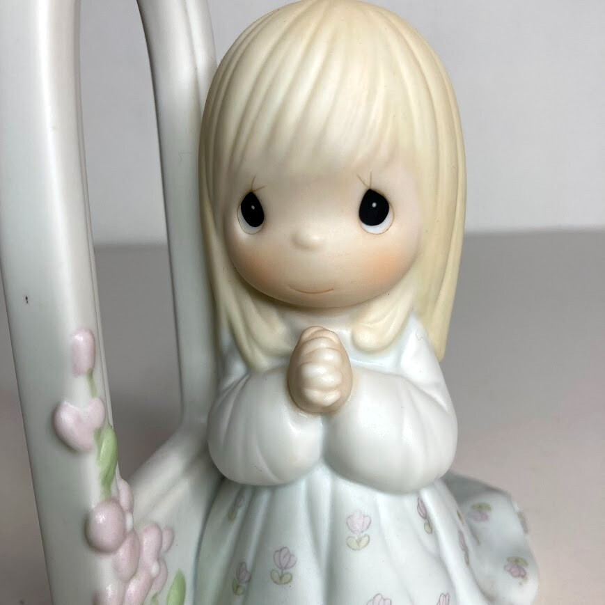 Vtg Precious Moments Enesco 1985 “Worship the Lord” 100064 Girl Praying Church