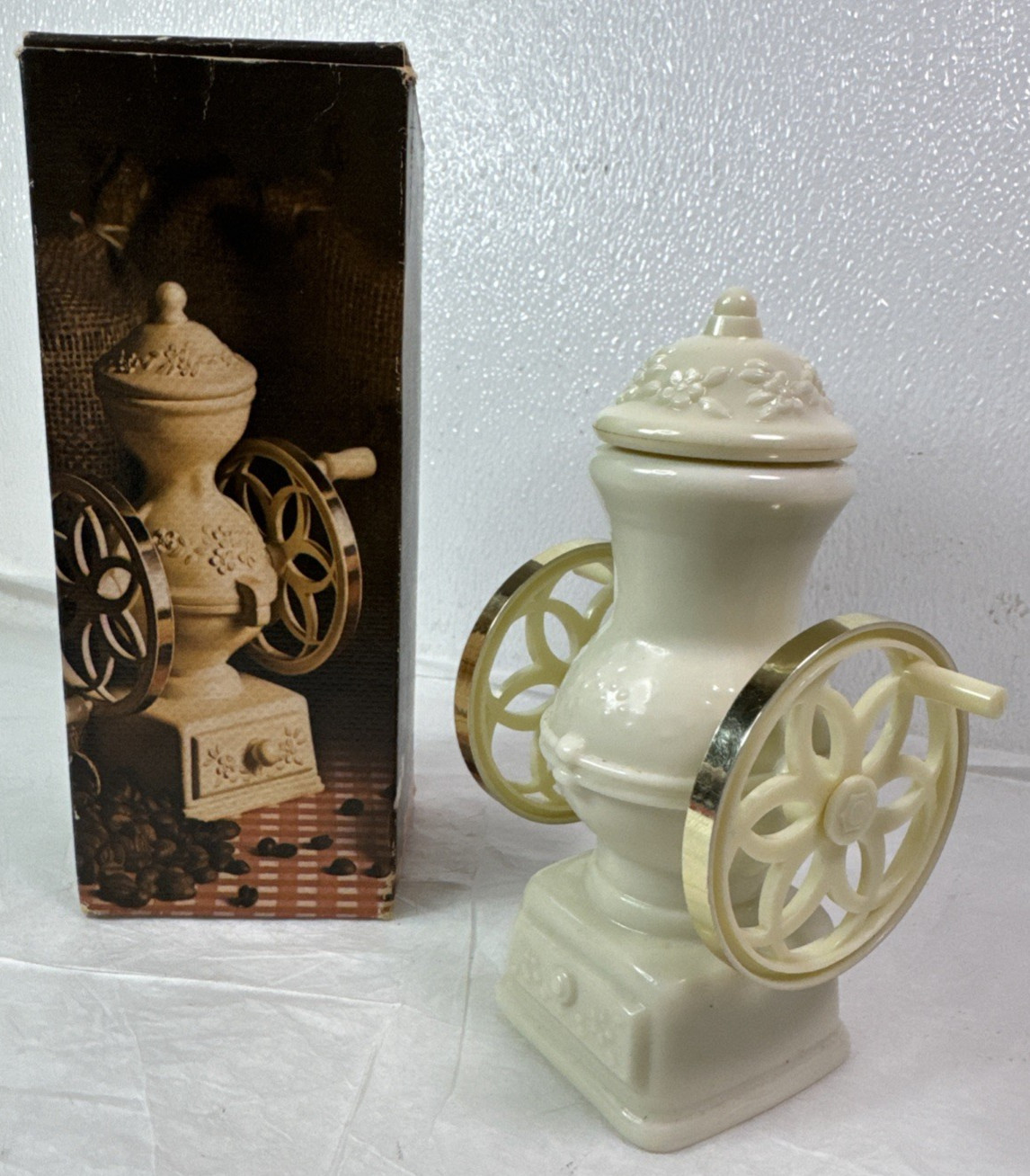 VTG 5 Oz. Avon Country Store Coffee Mill Decanter Sonnet Cologne New Old Stock