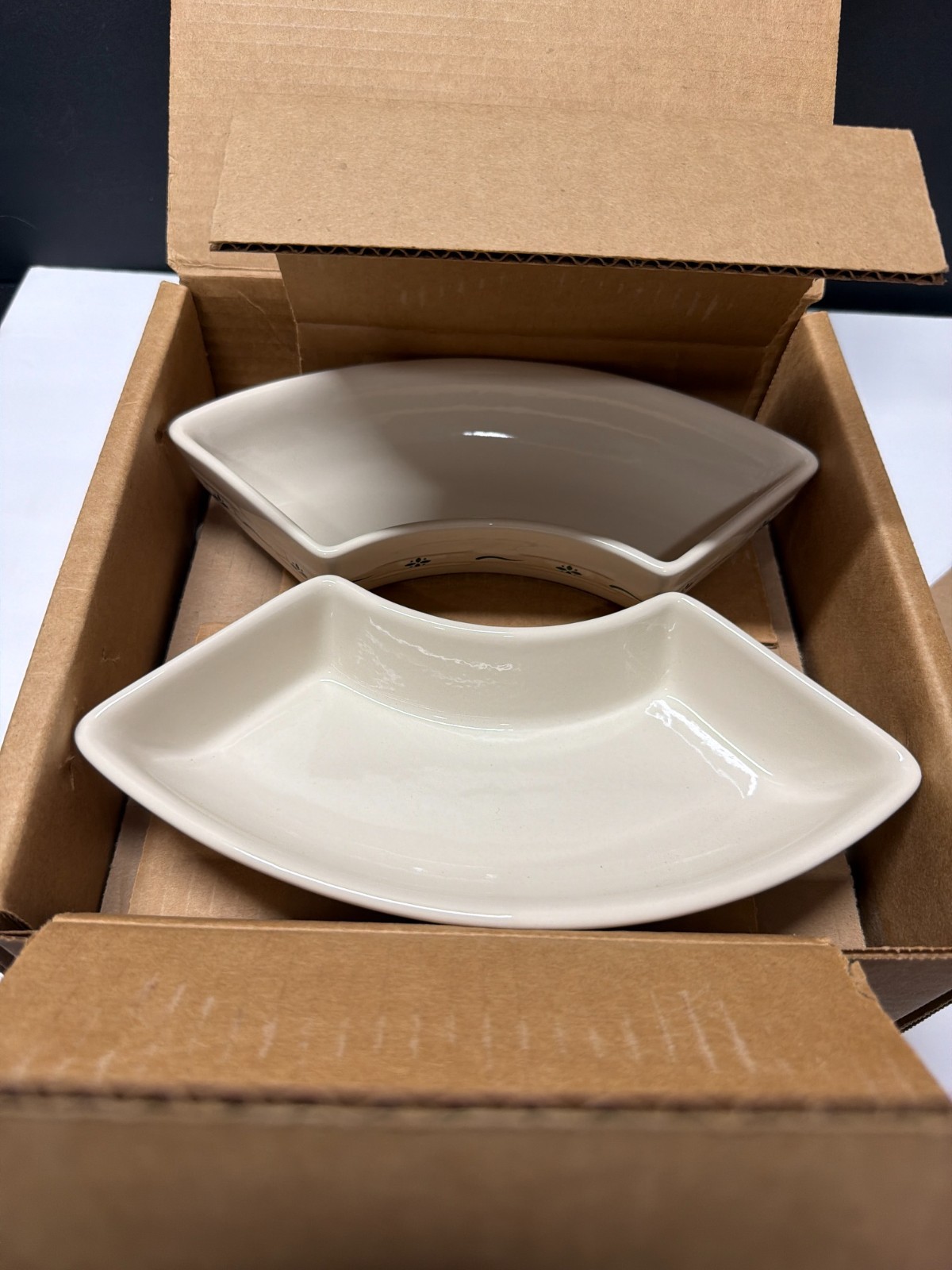Longaberger Pottery Green Woven Traditions Crescent Dishes – New in Box – S*