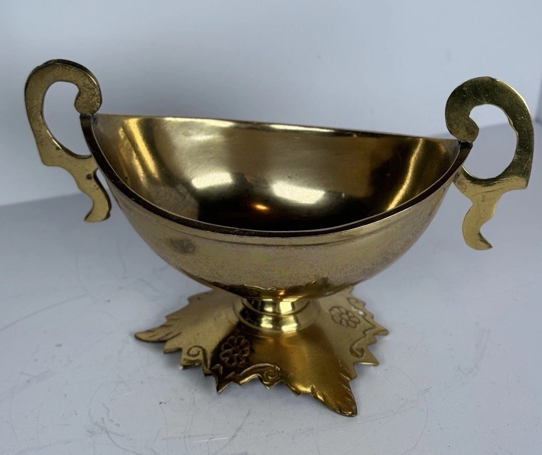 VTG Brass Pedestal Compote Bowl Dish Double Handles India 7in MCM Decor